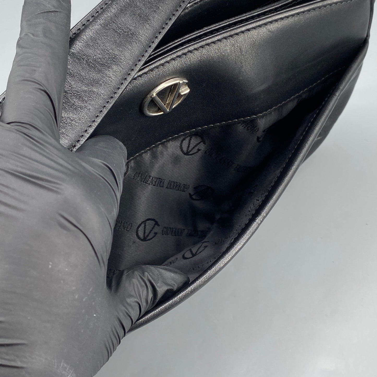 Giovanni Valentino Black Smooth Leather Logo Shoulder Bag