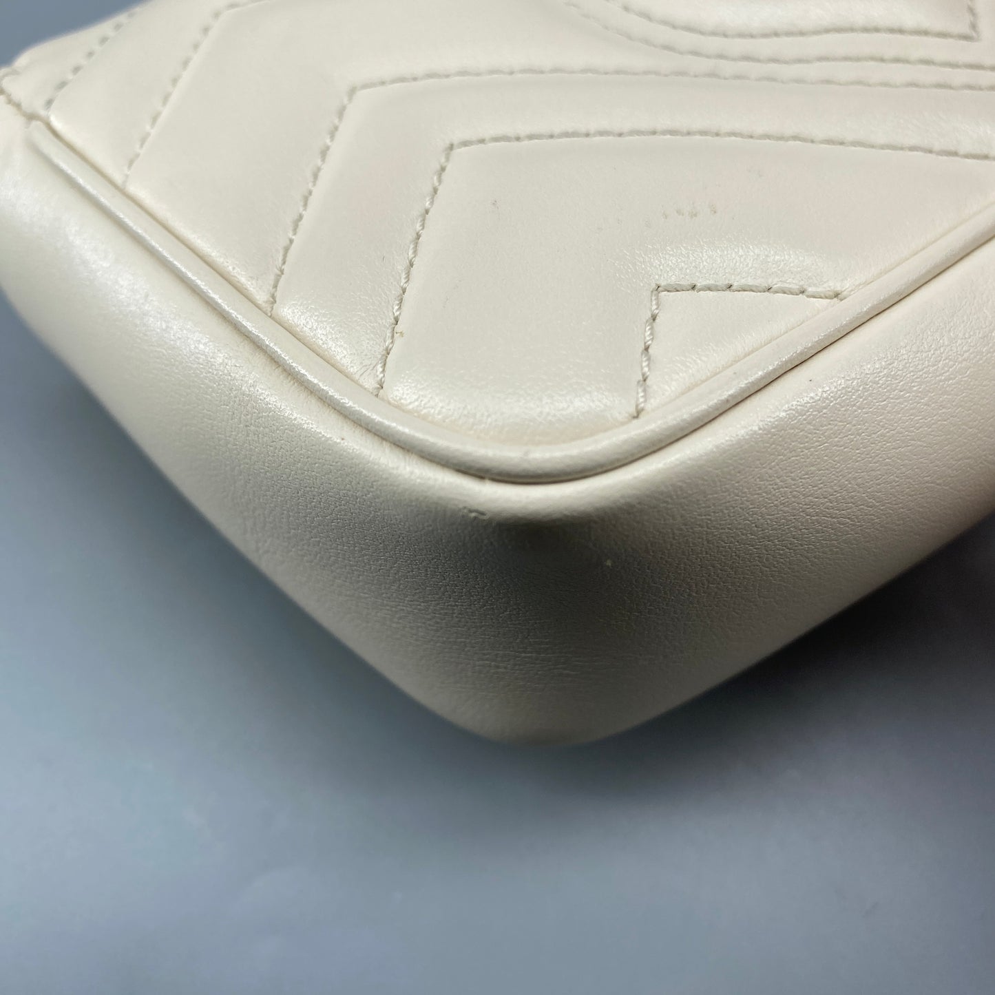 Gucci Cream GG Supreme Chevron Quilted Leather Marmont Mini Flap Chain Bag