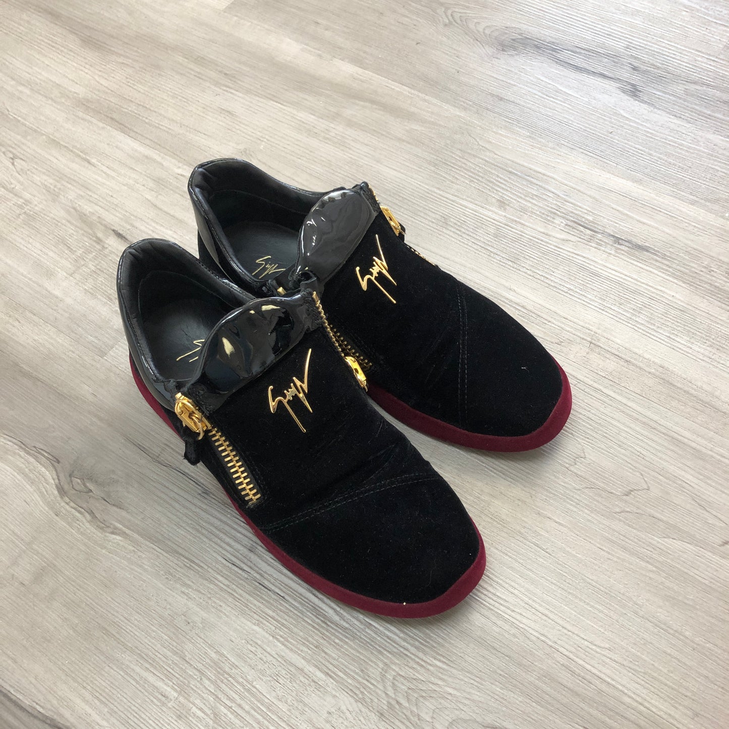 Giuseppe Zanotti Men's Black/Red Velvet Low-Top Sneakers shoes 41
