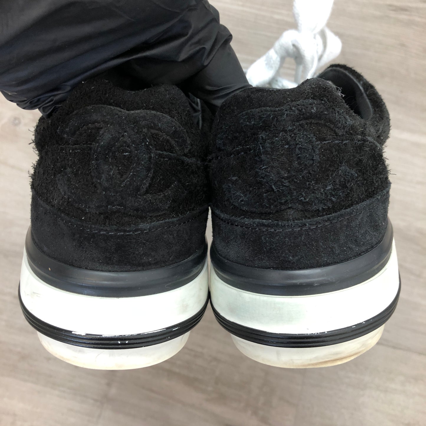 Chanel Women's Shearling Interlocking CC Logo Low Top Sneakers 36.5 Black White Two-Tone