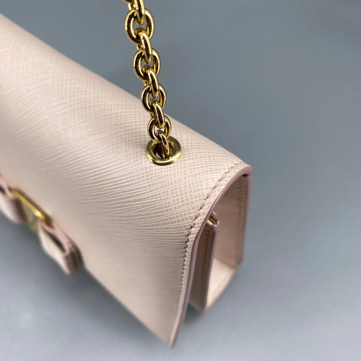 Salvatore Ferragamo Vara Bow Chain Shoulder Bag Blush Pink