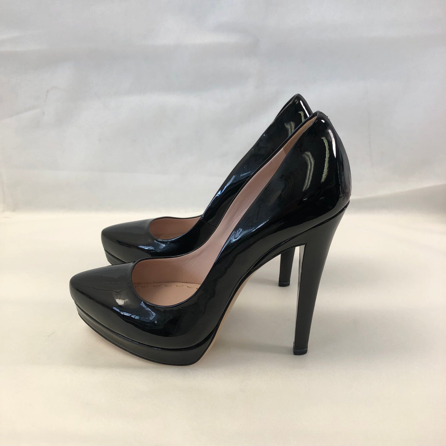 Miu Miu Patent Leather Platform Pump Shoes Size 36 Black Women