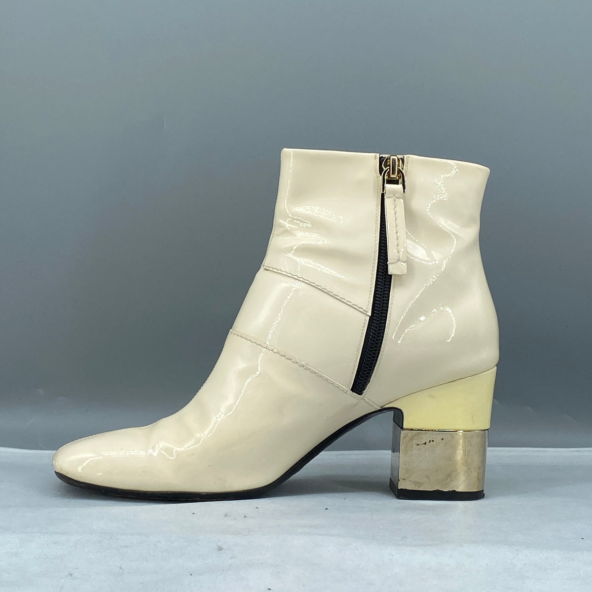 Roger Vivier Cream Patent Leather Block Heel Ankle Boots Size 37.5
