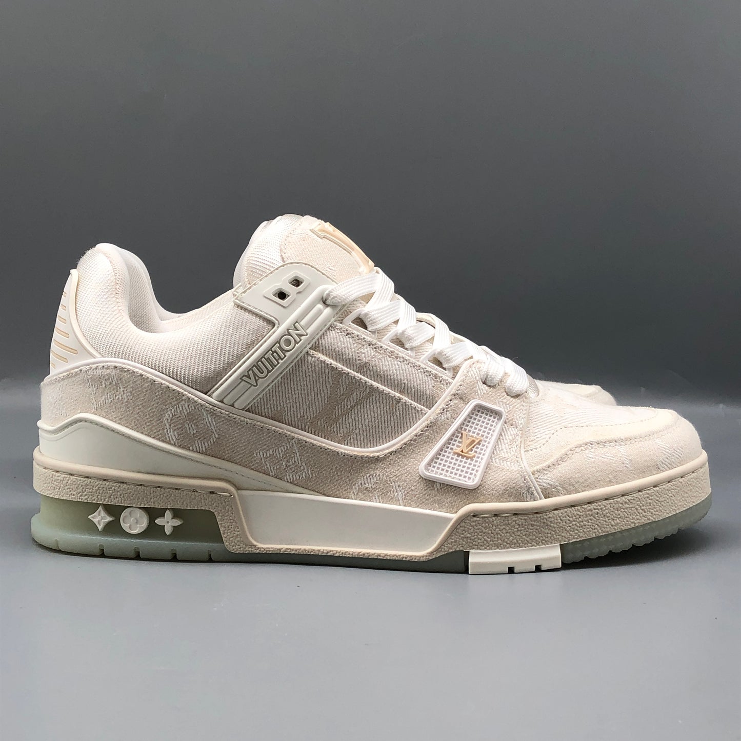 Louis Vuitton Men's Cream LV Trainer Sneakers Size 6.5