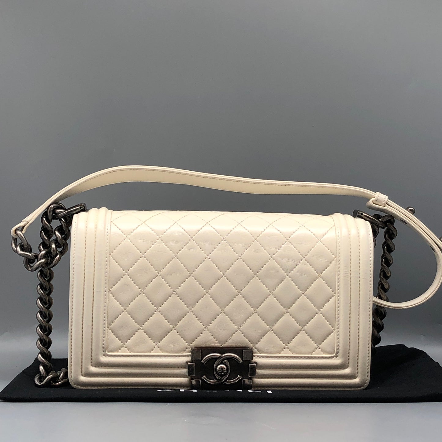 Chanel Boy Flap Quilted Leather Shoulder Bag Cream
