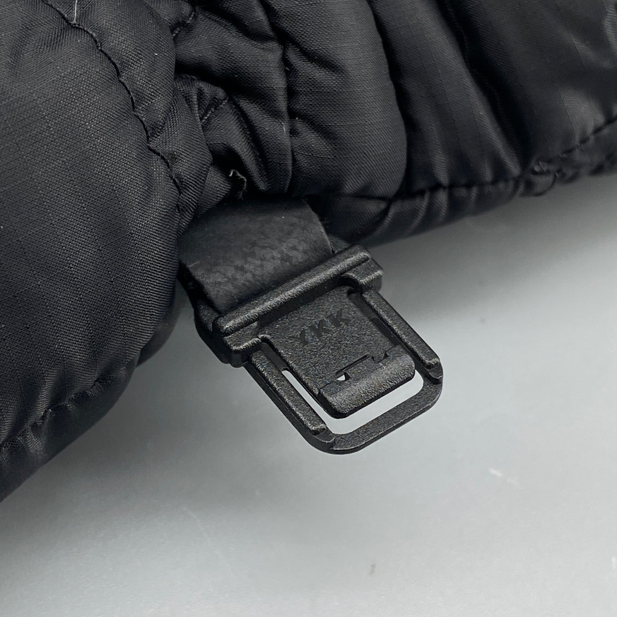 Canada Goose Black Insulated Winter Gloves Size S