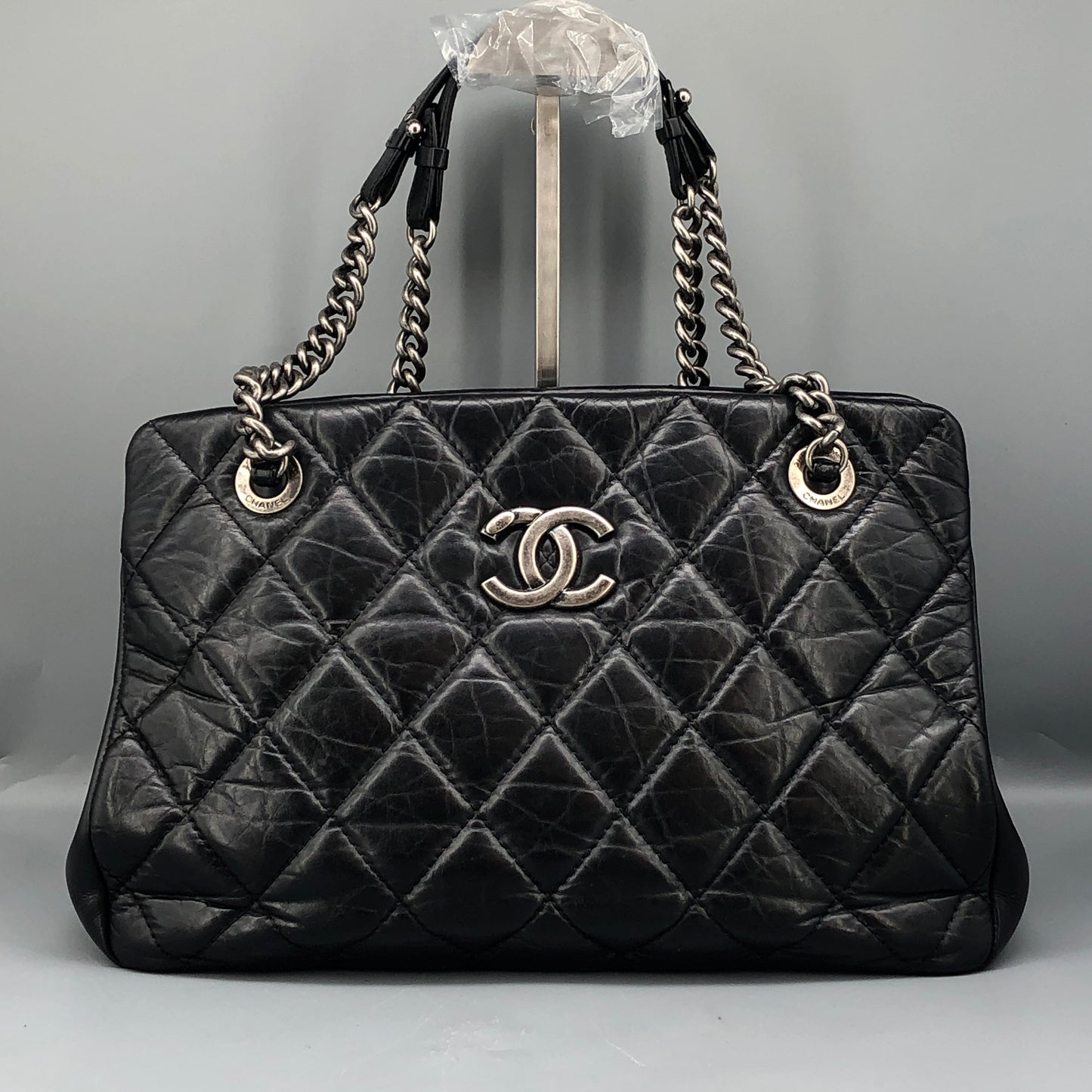 Chanel Quilted Leather Chain Shoulder Tote Bag Black