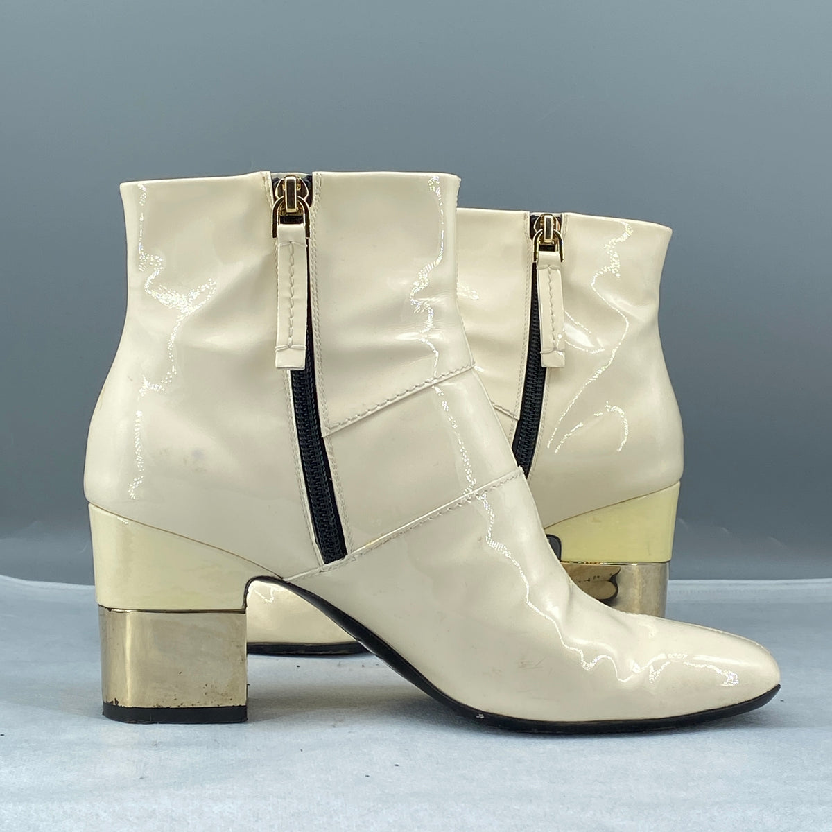 Roger Vivier Cream Patent Leather Block Heel Ankle Boots Size 37.5