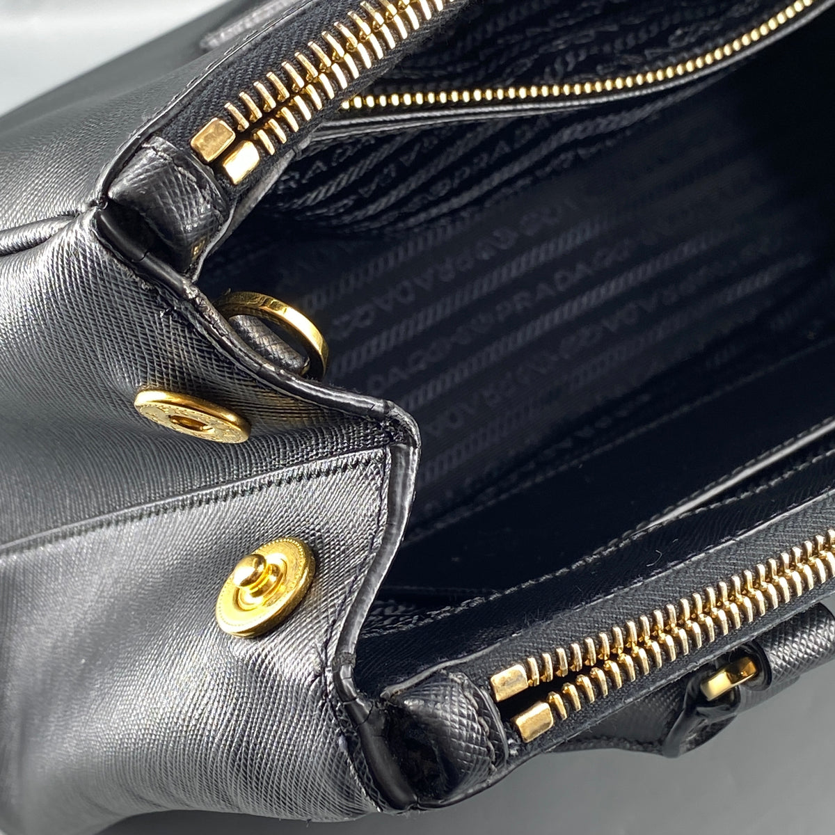 Prada Galleria Large  Bag Black Saffiano Leather