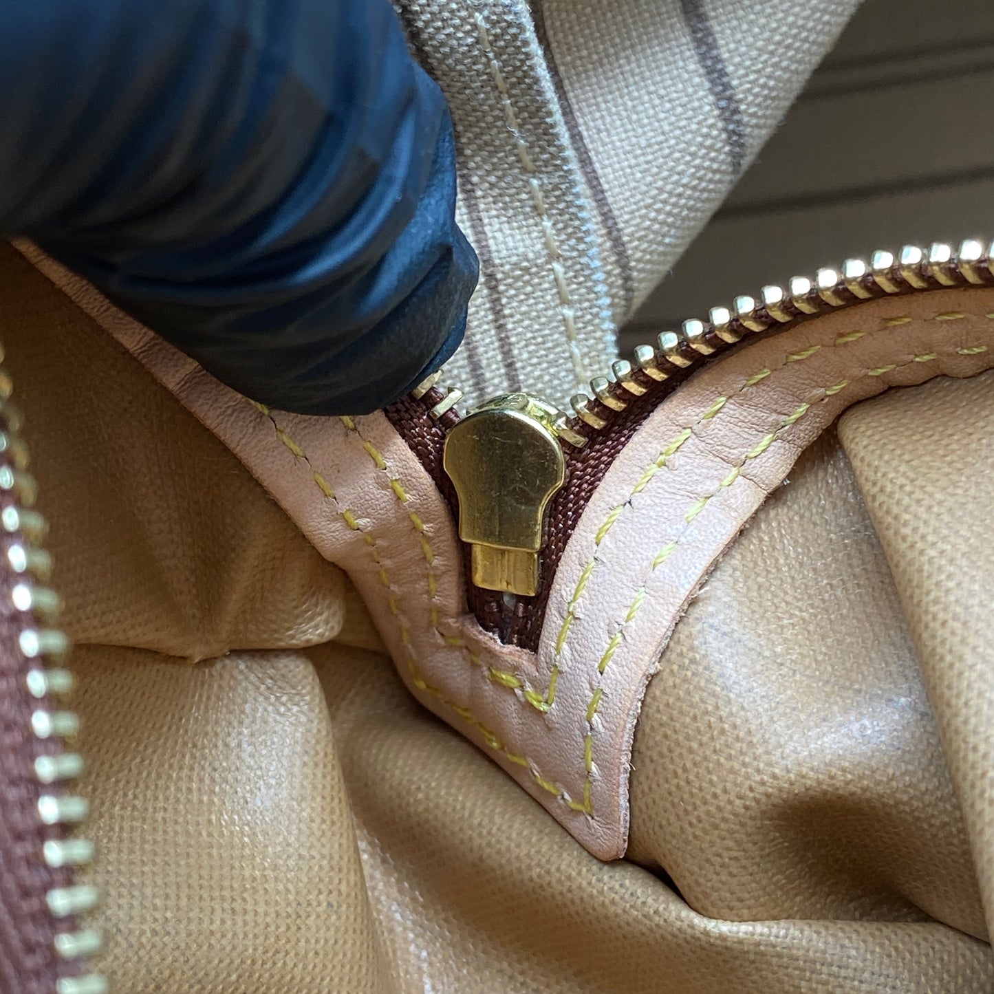 Louis Vuitton Monogram Neverfull Tote Bag