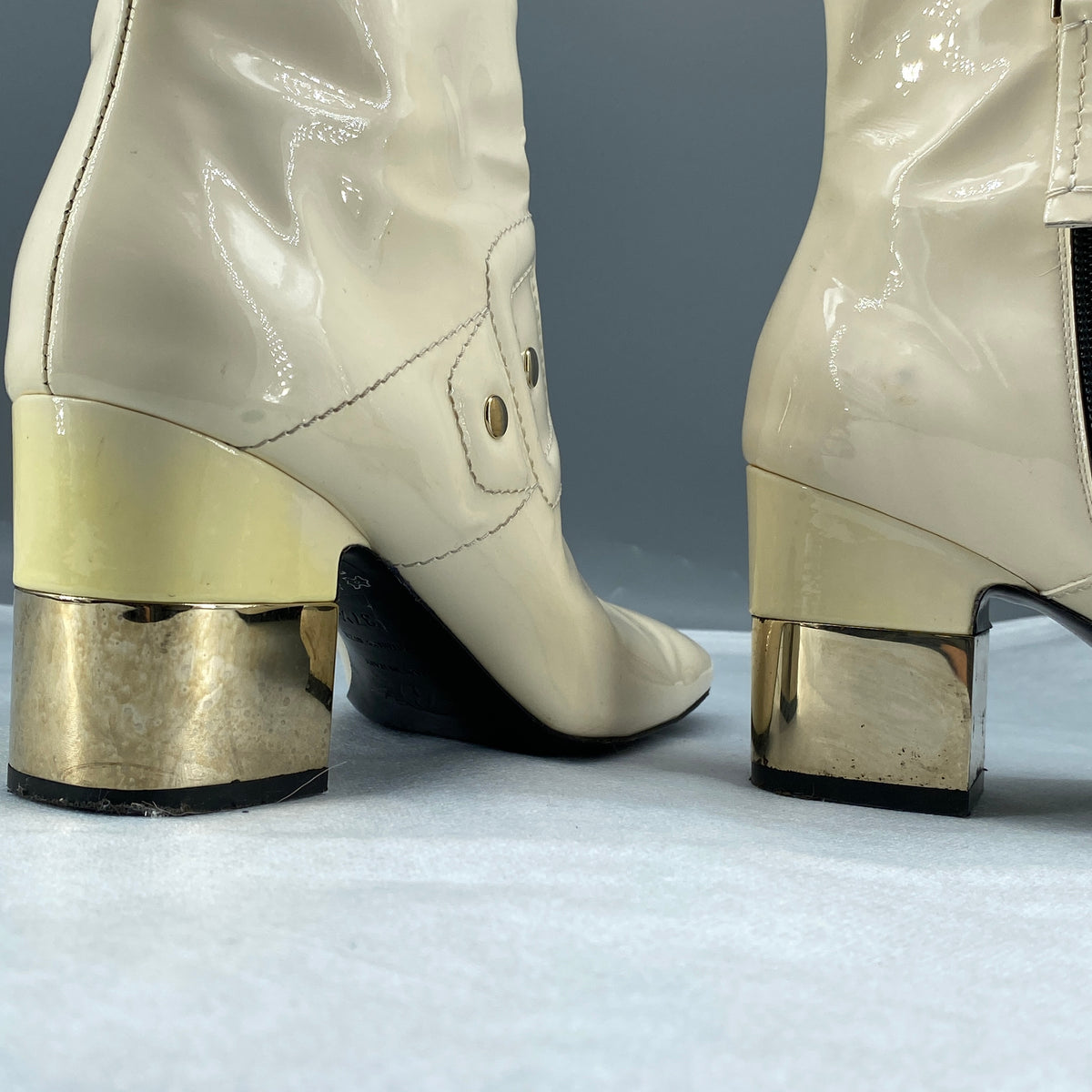 Roger Vivier Cream Patent Leather Block Heel Ankle Boots Size 37.5