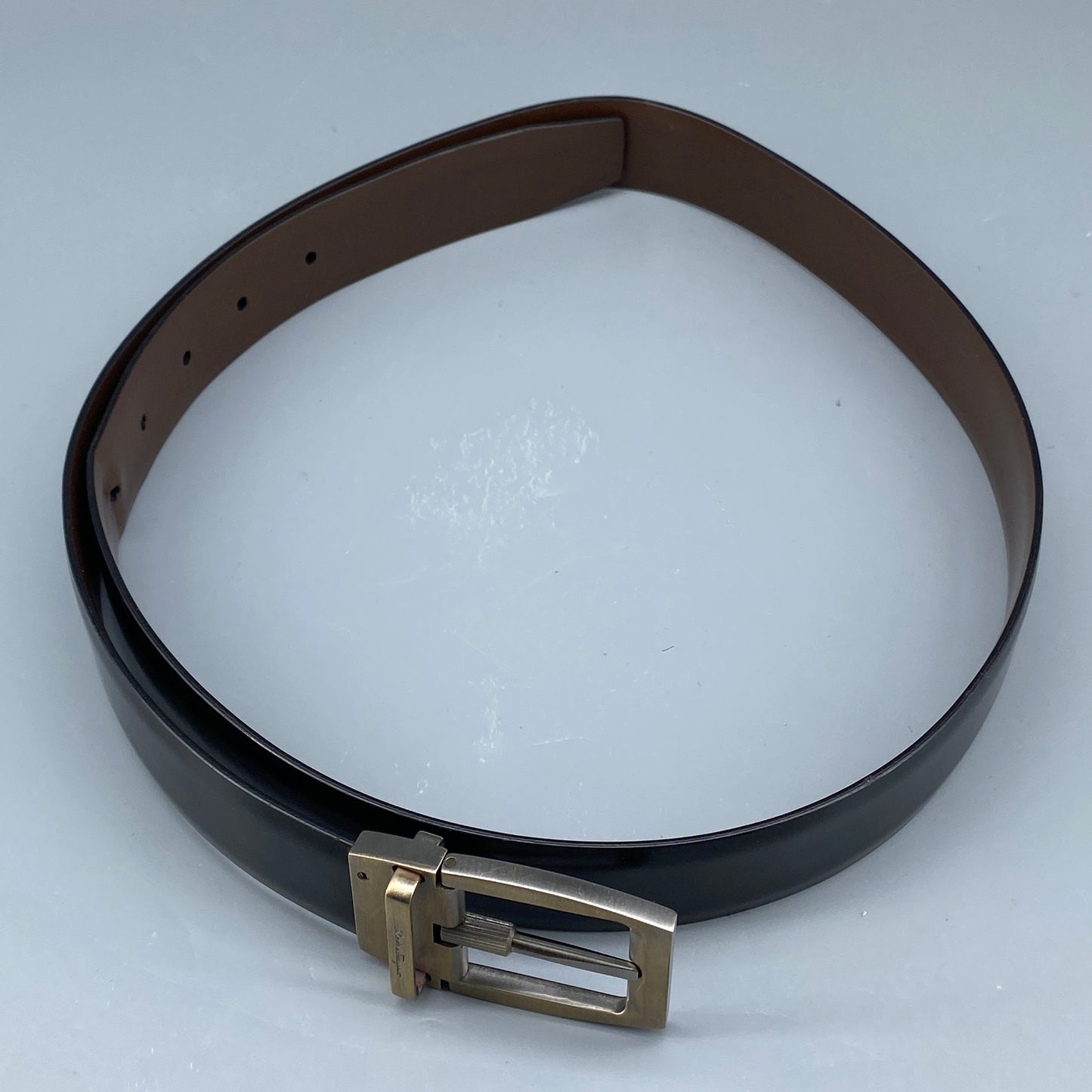 Ferragamo Black Smooth Leather Vintage Gold Square Pin Buckle Belt  100cm