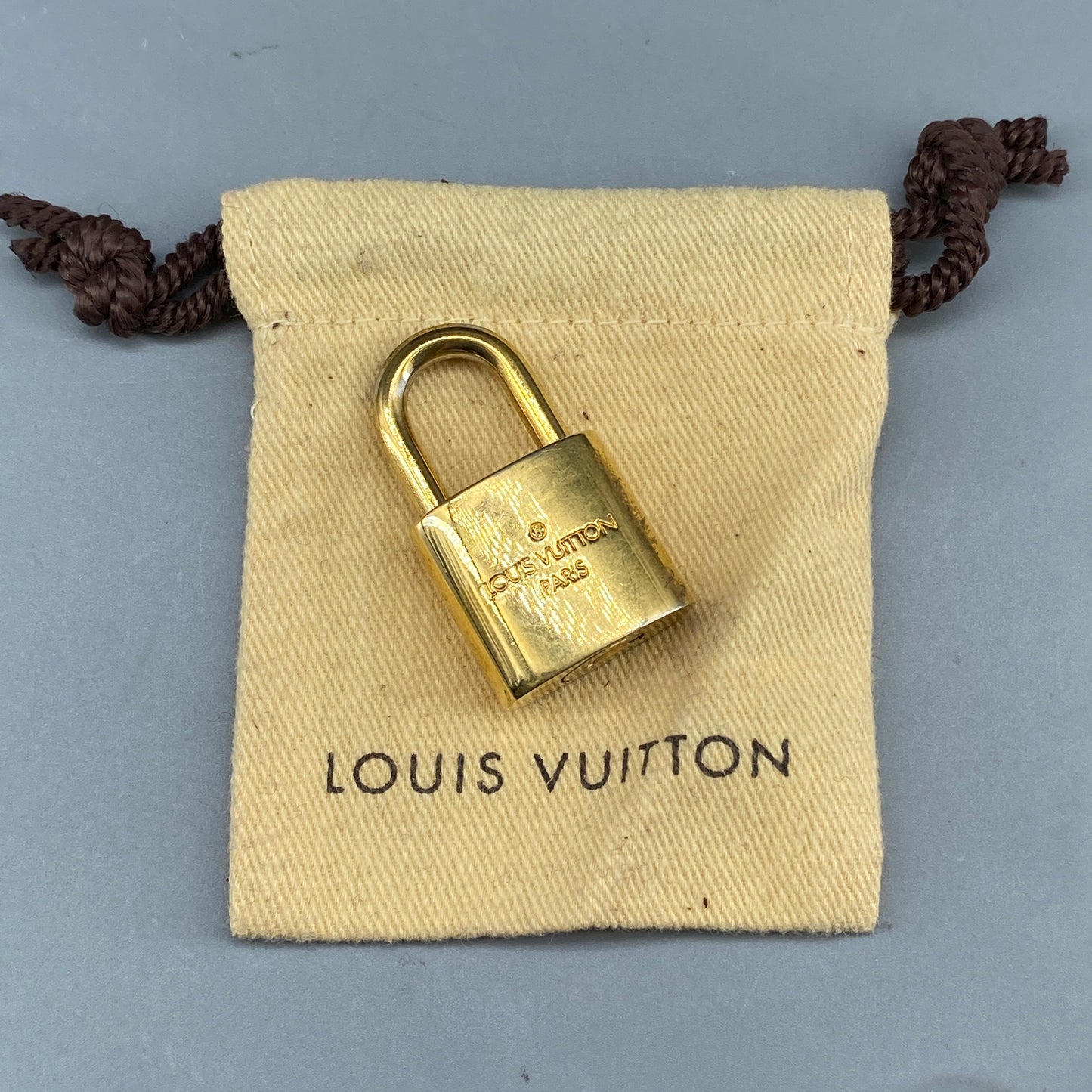 Louis Vuitton Monogram Montaigne MM Handbag