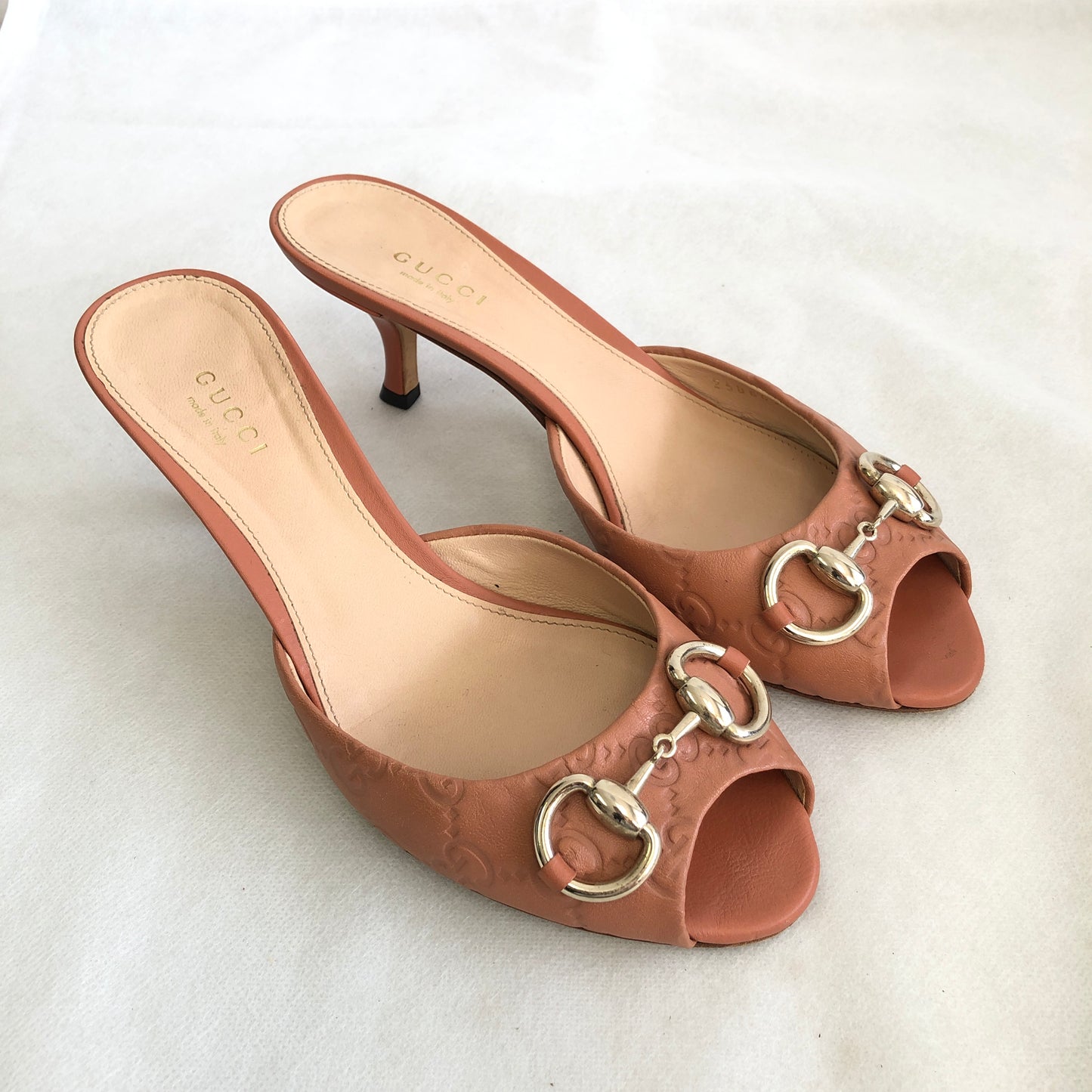Gucci Women's Coral Leather Women's Horsebit Mule Heels Size 36.5