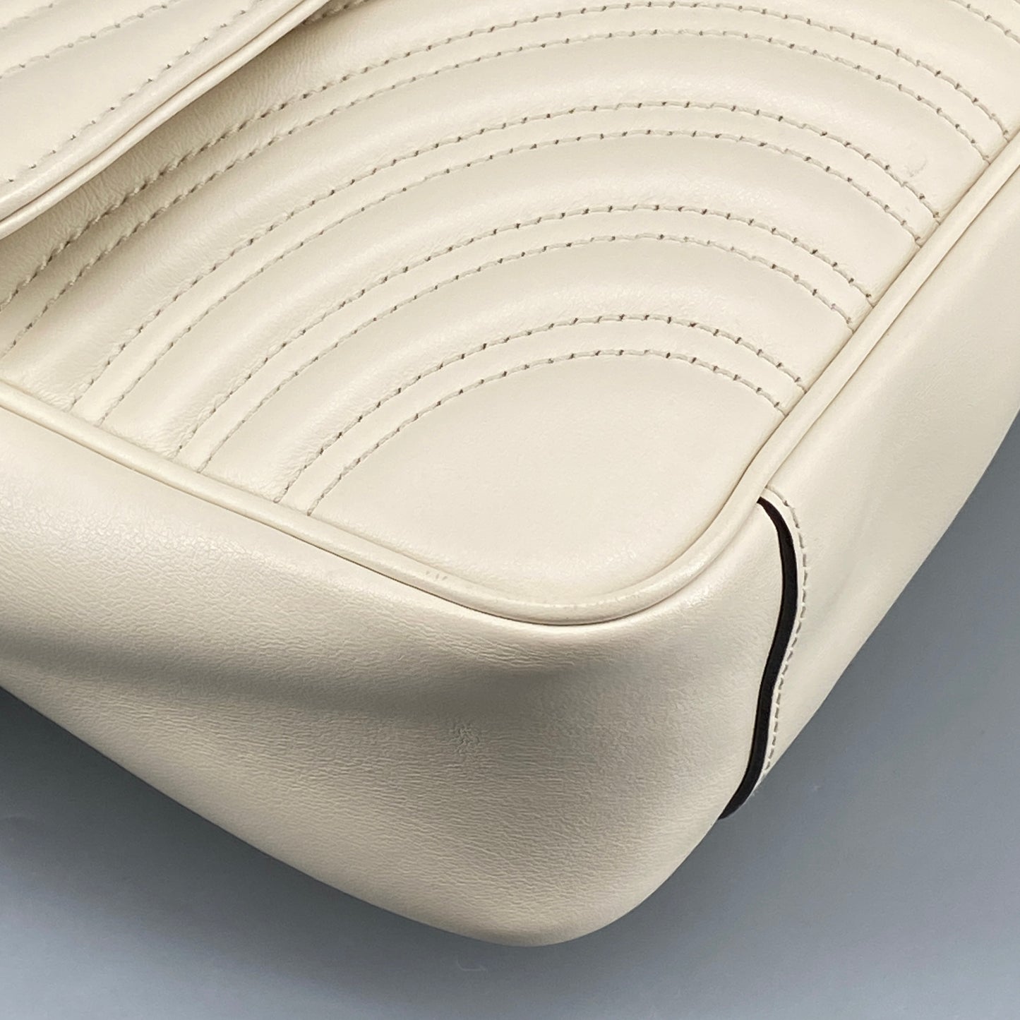 Gucci Cream GG Marmont Chevron Quilted Shoulder Bag