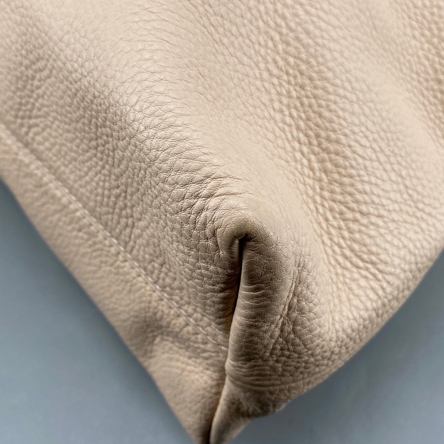 Tory Burch Nude Pebbled Leather Chain Shoulder Tote Bag