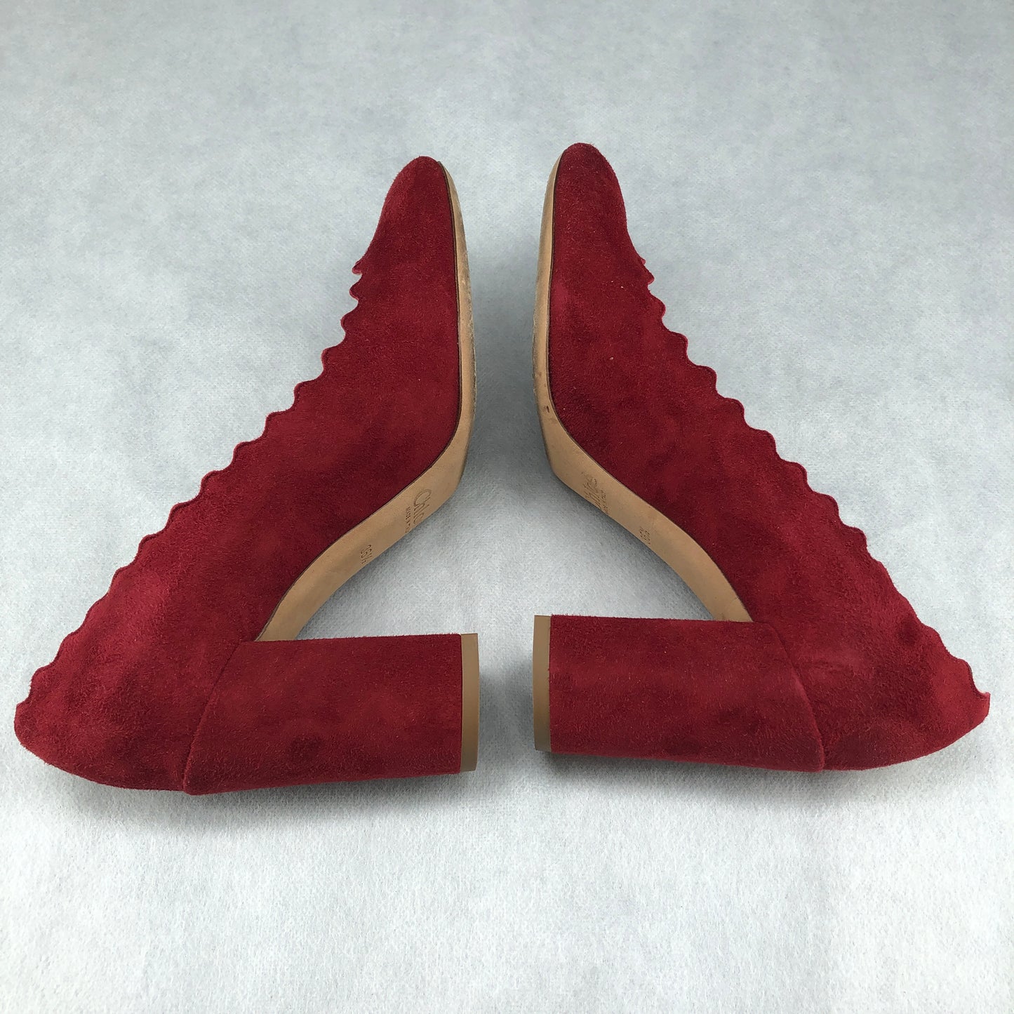 Chloe omen's Scalloped Suede Block Heel Pumps Red Size 36.5
