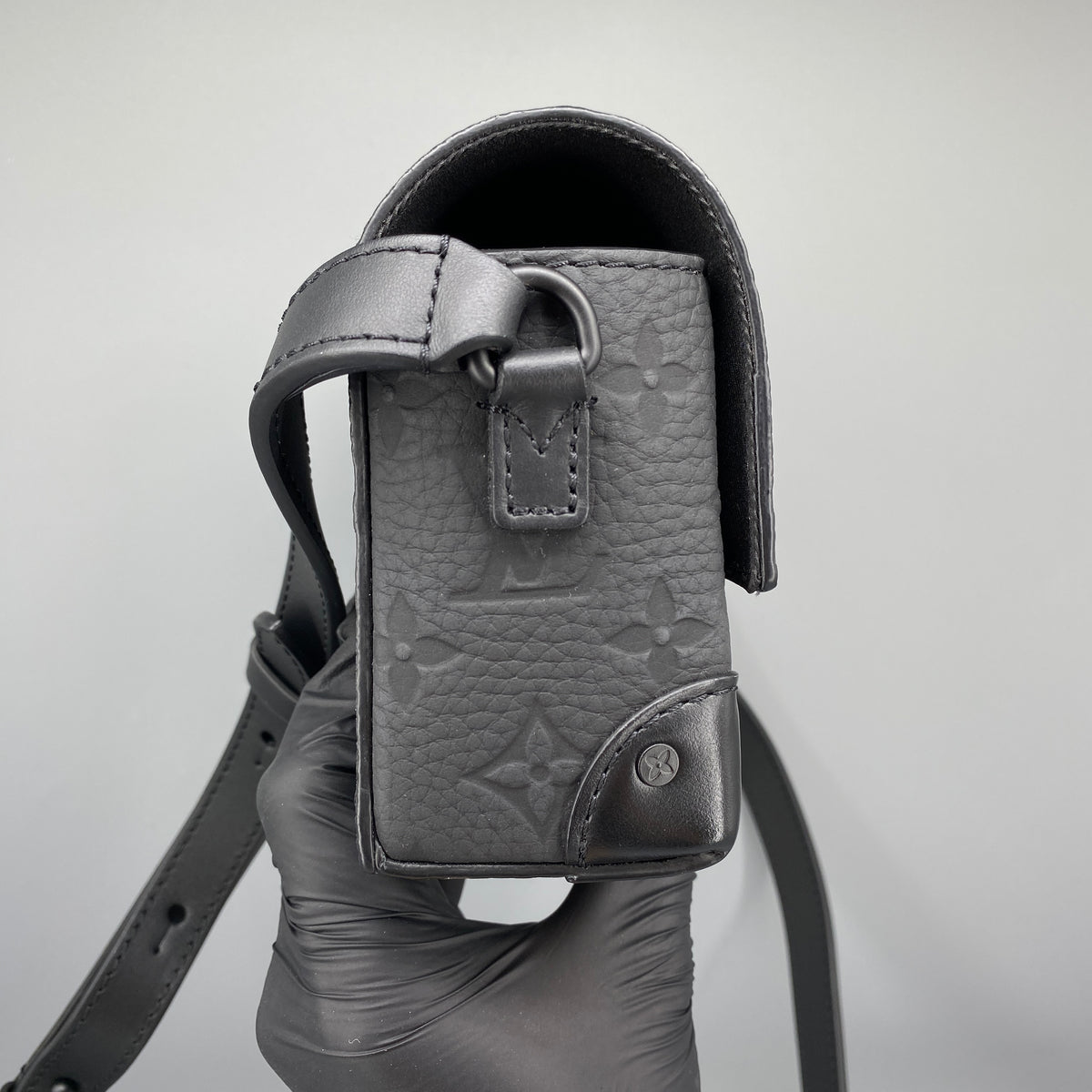 Louis Vuitton Taurillon Monogram Steamer Wearable Bag Black