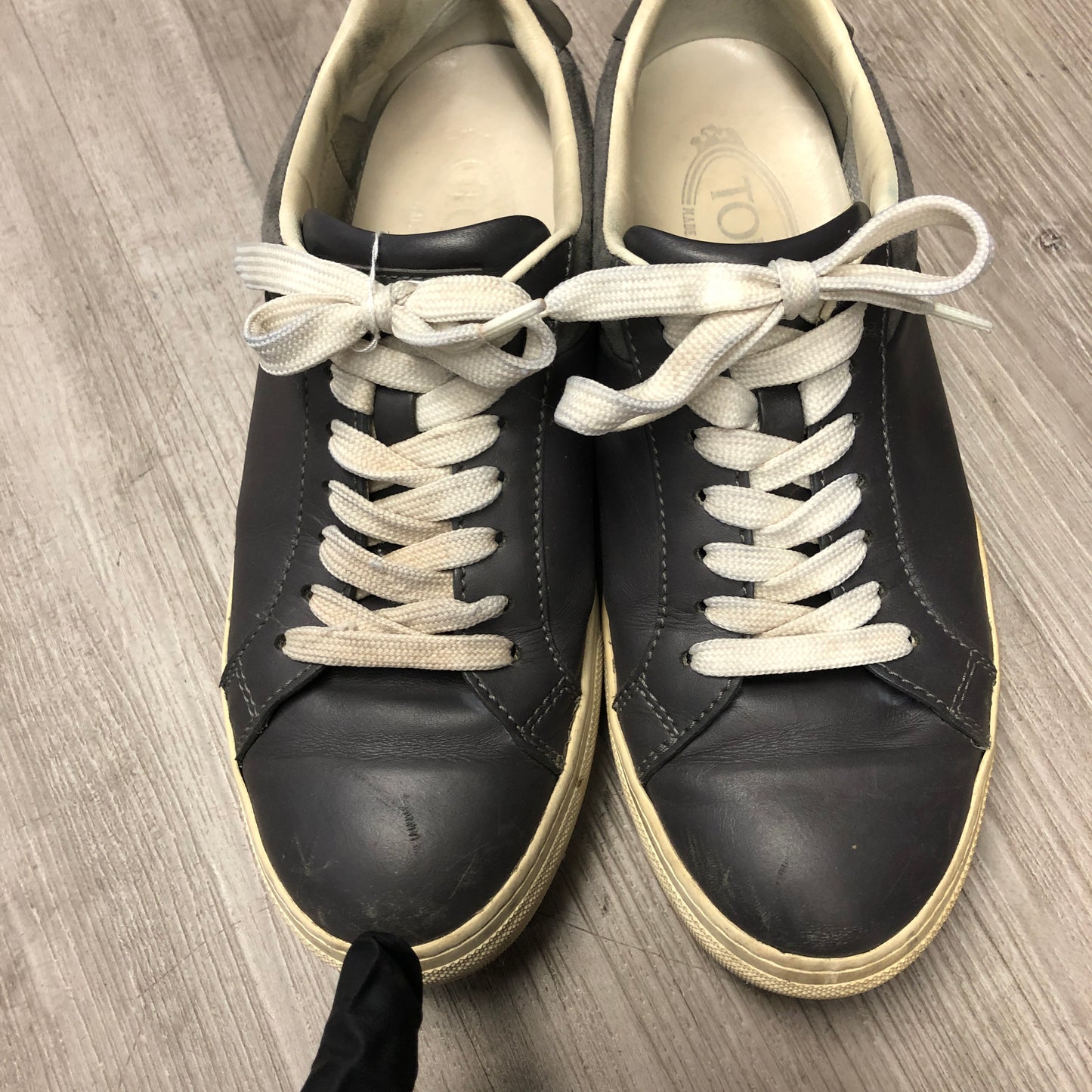Tod's Women's grey Leather Sneakers Size 37.5