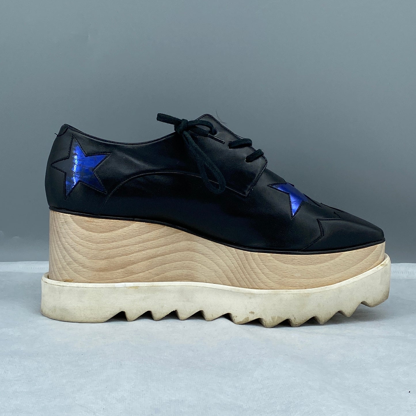 Stella McCartney Women's  Black Eco Leather Blue Star Appliqué Lace-Up Serrated Platform Brogues Size 36.5