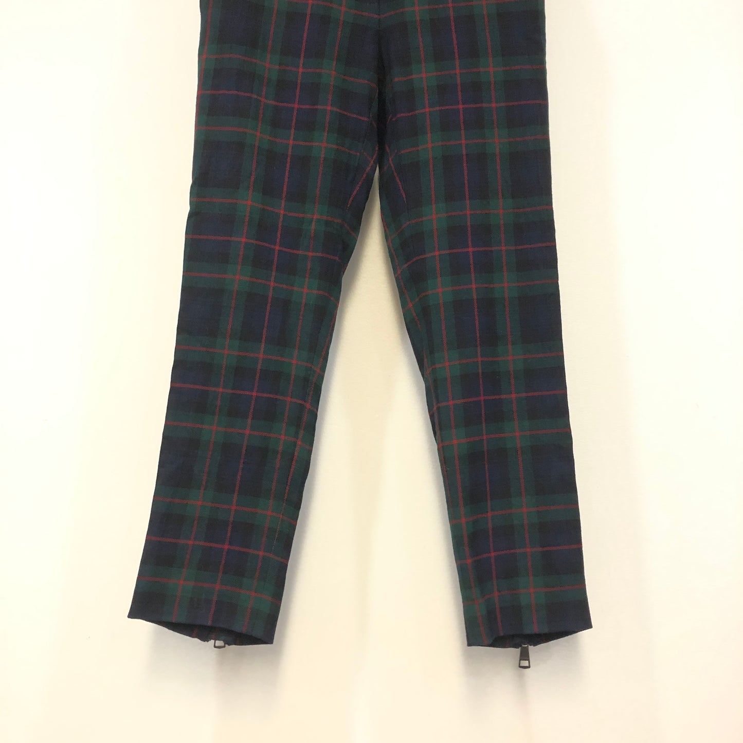 Burberry Tartan Wool Slim Ankle Trousers Size US 2 Black/Red/Dark Green
