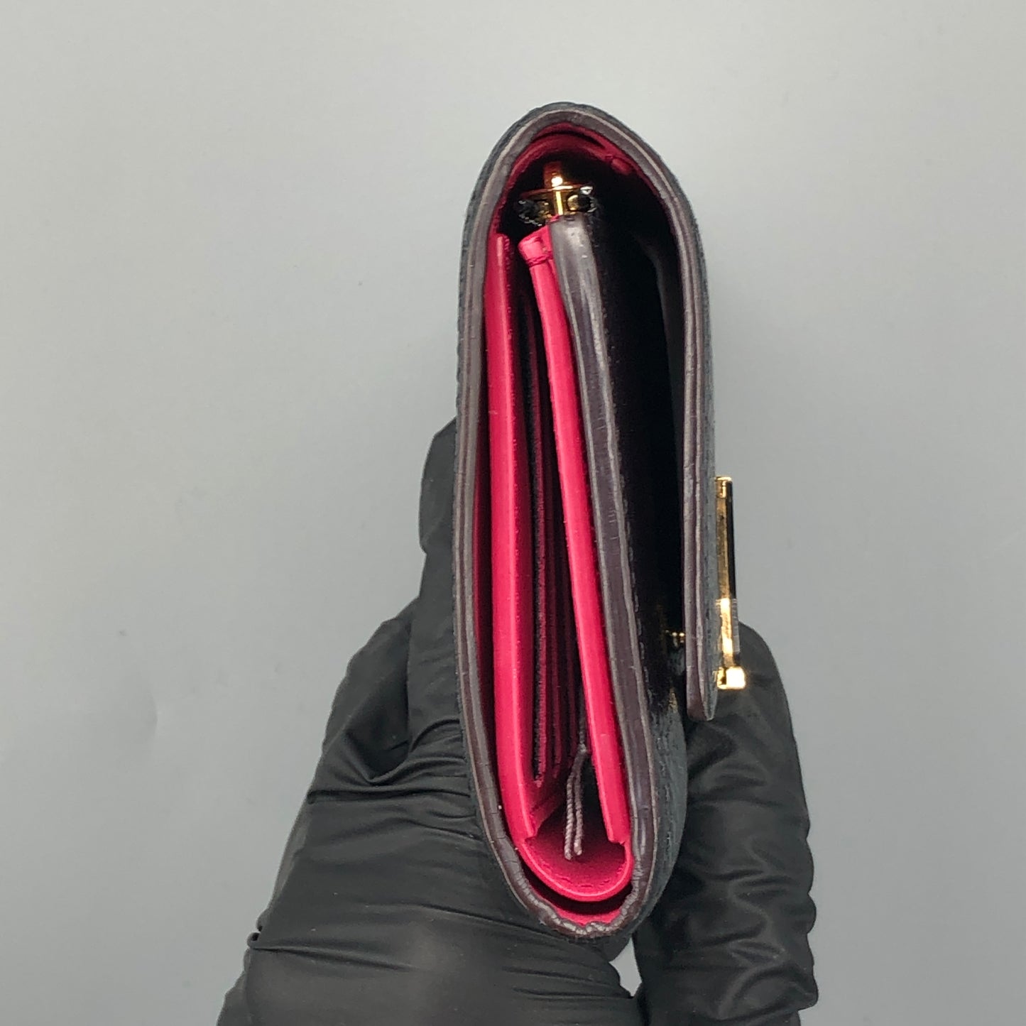 Louis Vuitton Black Taurillon Leather LV Twist Compact Wallet