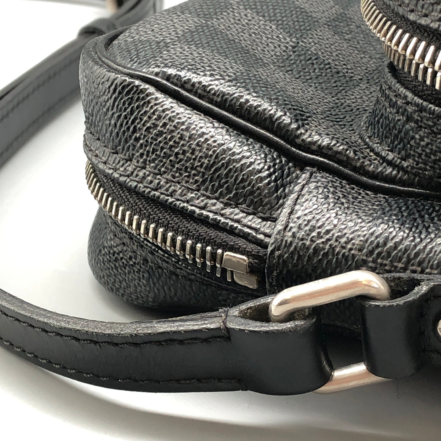 Louis Vuitton Damier Graphite Black Camera Bag
