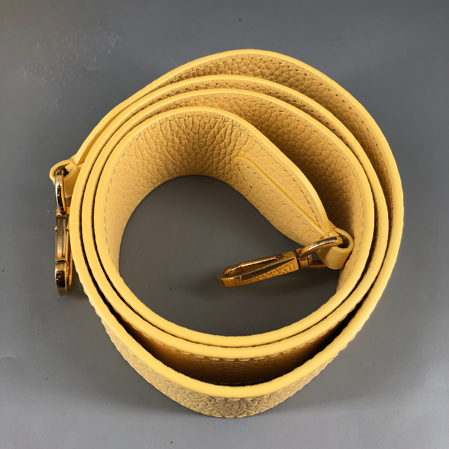 Louis Vuitton Capucines Mini Taurillon Leather Handbag Light Yellow