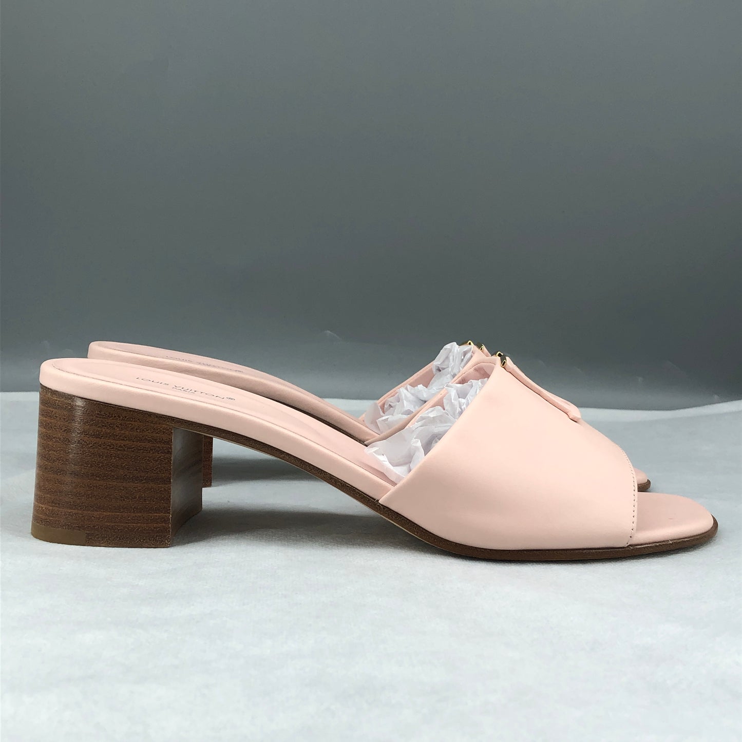 Louis Vuitton Blush Pink Leather V Logo Block Heel Slide Sandals Size 40