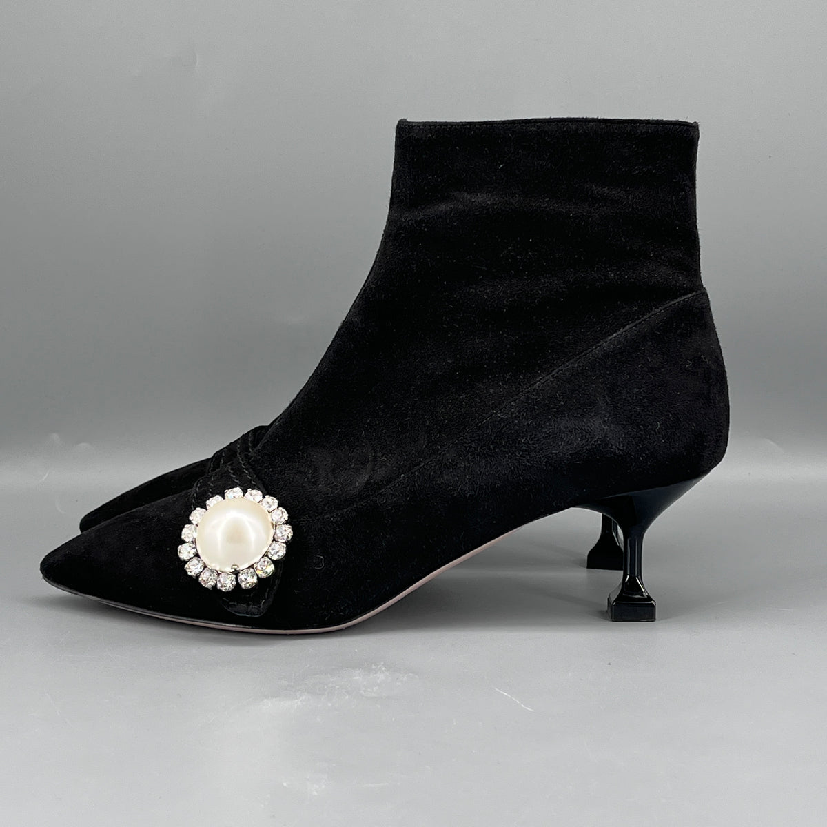 Miu Miu Women Black Suede Pearl Crystal Pointed Ankle Boots size 36