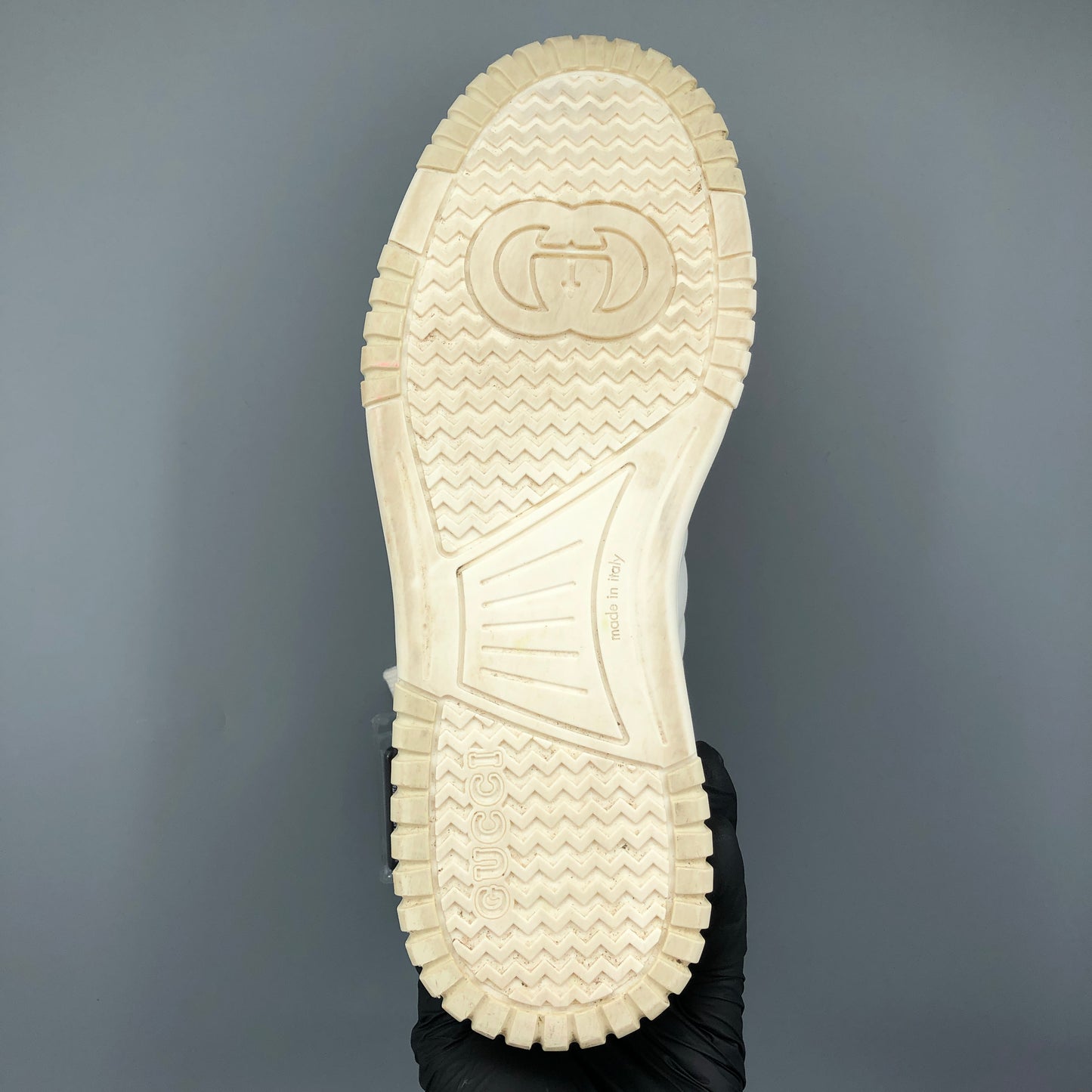 Gucci Women’s Low-Top Retro Sneakers 37 cream/pink