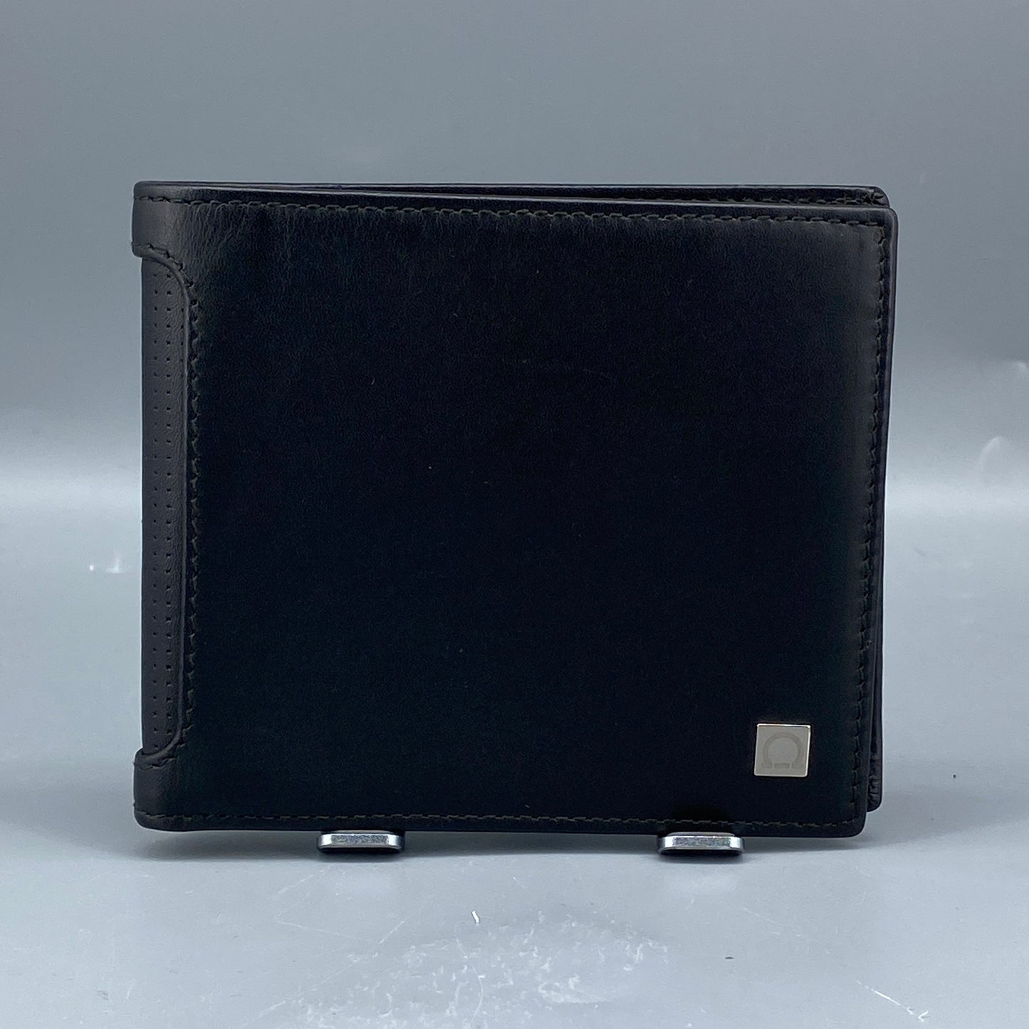 Ferragamo Black Smooth Leather Bi-fold Short Wallet