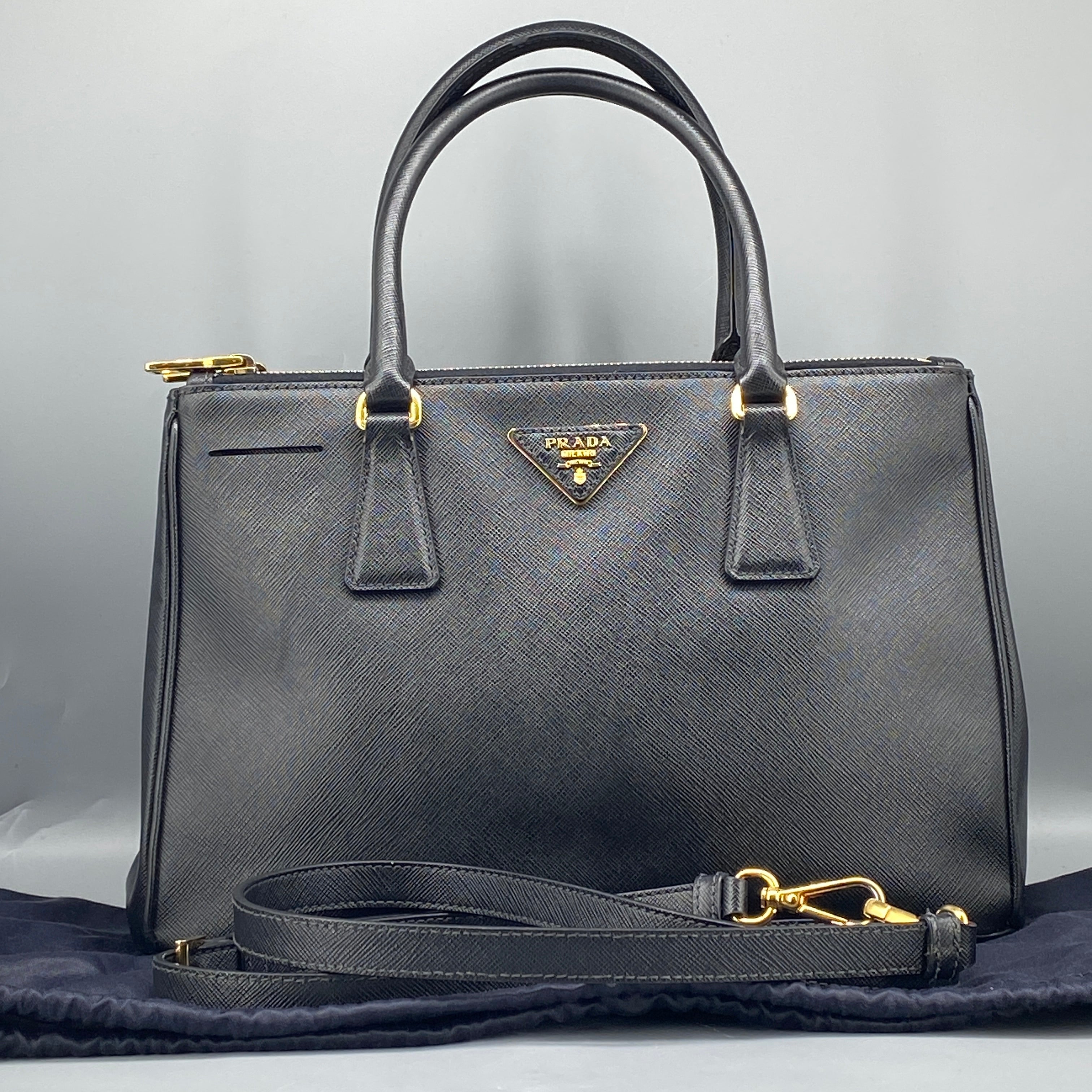 Prada – Vibe Vintage Tokyo