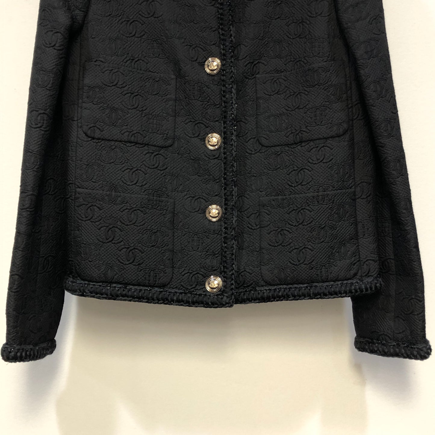 Chanel  CC logo jacquard pattern Black Tweed Round Neck Short Jacket Size 34