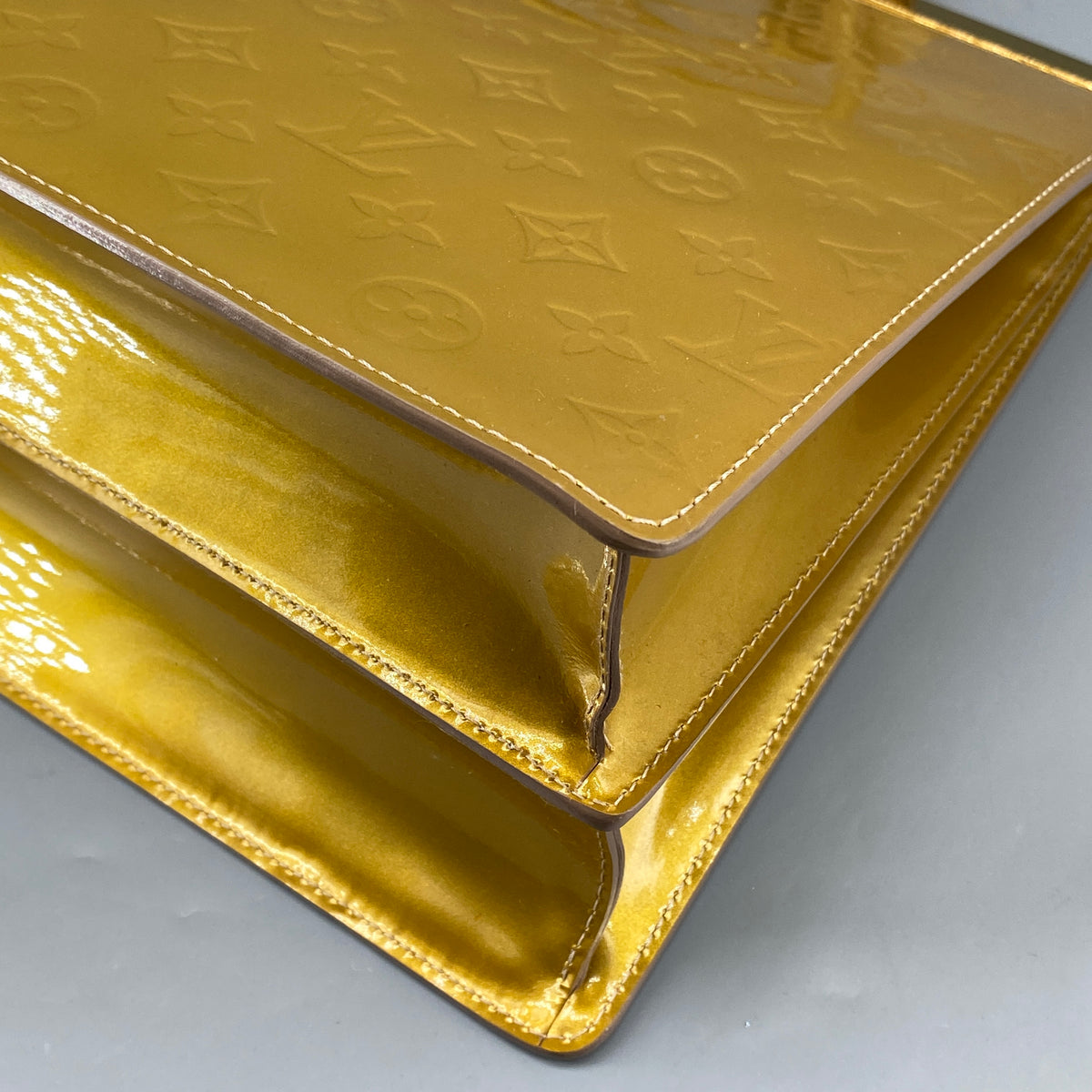 Louis Vuitton Monogram Vernis Deesse Gold Handbag