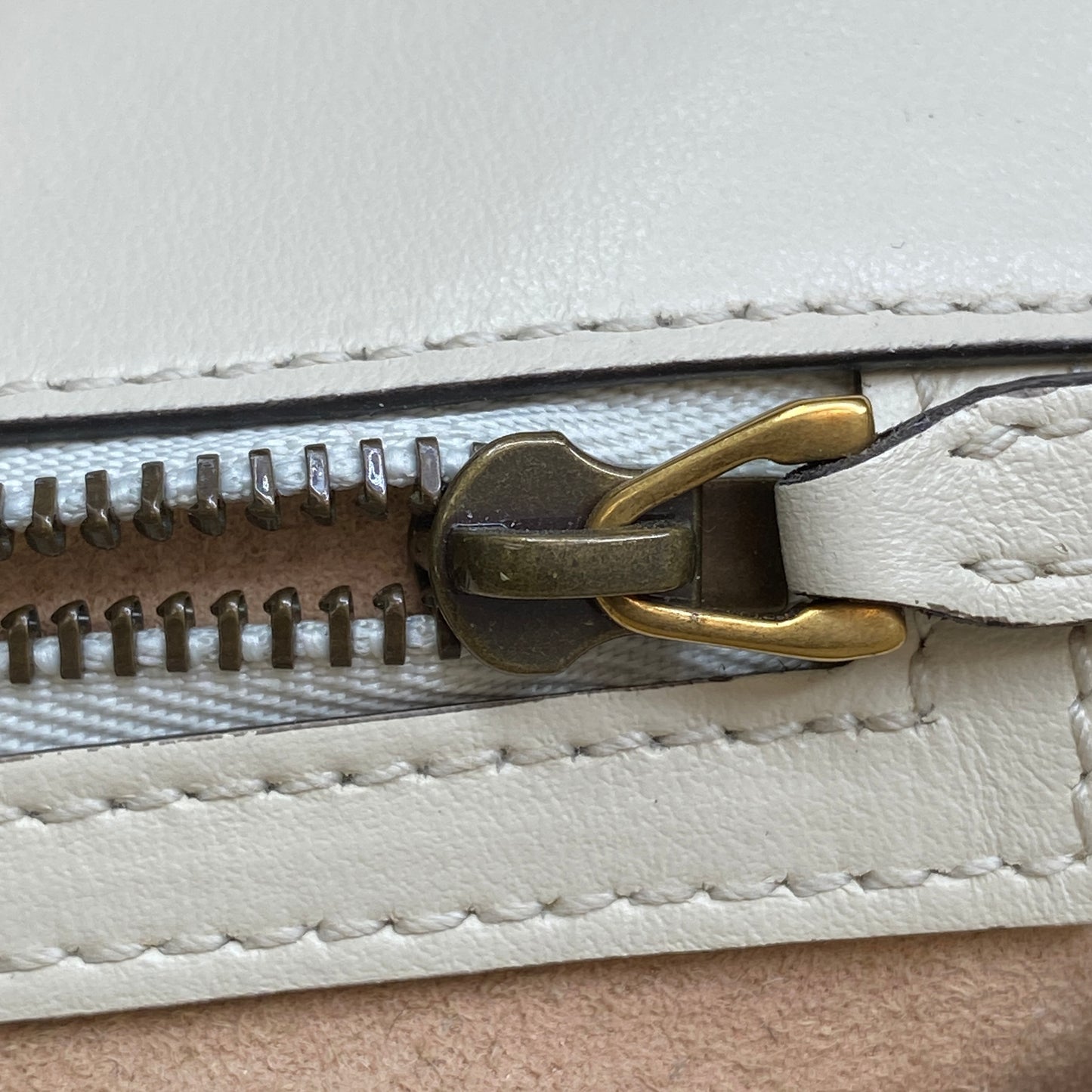 Gucci Cream GG Marmont Chevron Quilted Shoulder Bag