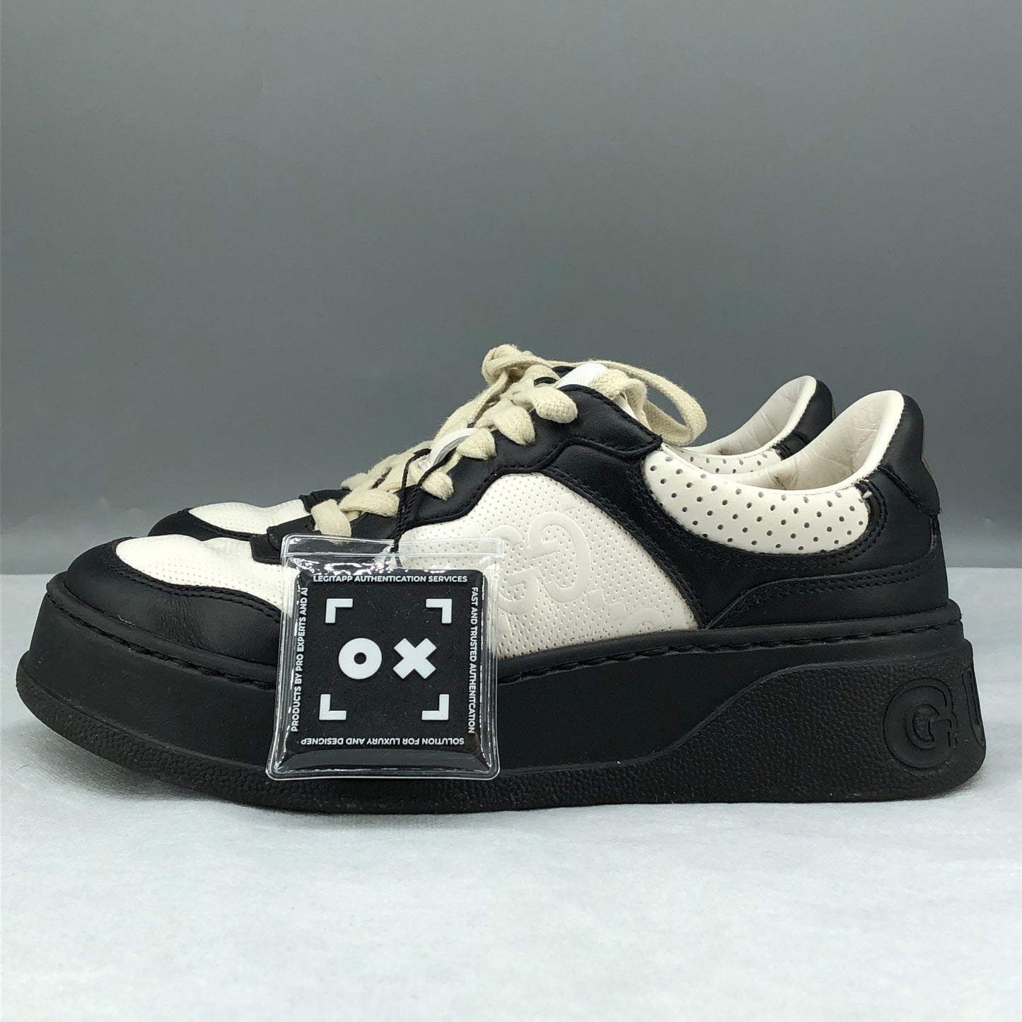 Gucci Women’s Low-Top Chunky Sneakers 35 black/white