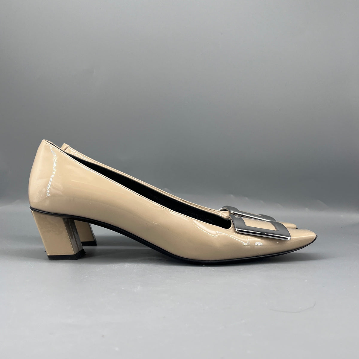 Roger Vivier Women Belle Vivier Square Buckle Pumps size 36
