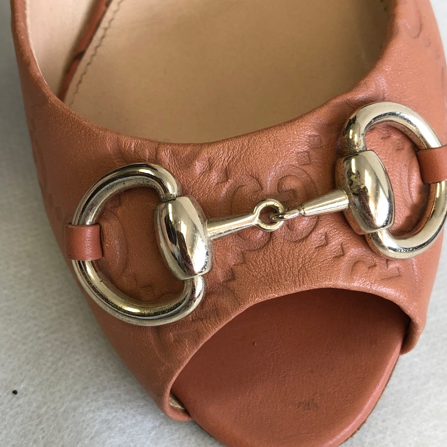 Gucci Women's Coral Leather Women's Horsebit Mule Heels Size 36.5