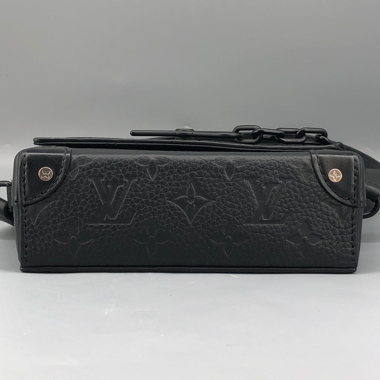 Louis Vuitton Monogram Taurillon Leather Steamer Wearable Wallet Black
