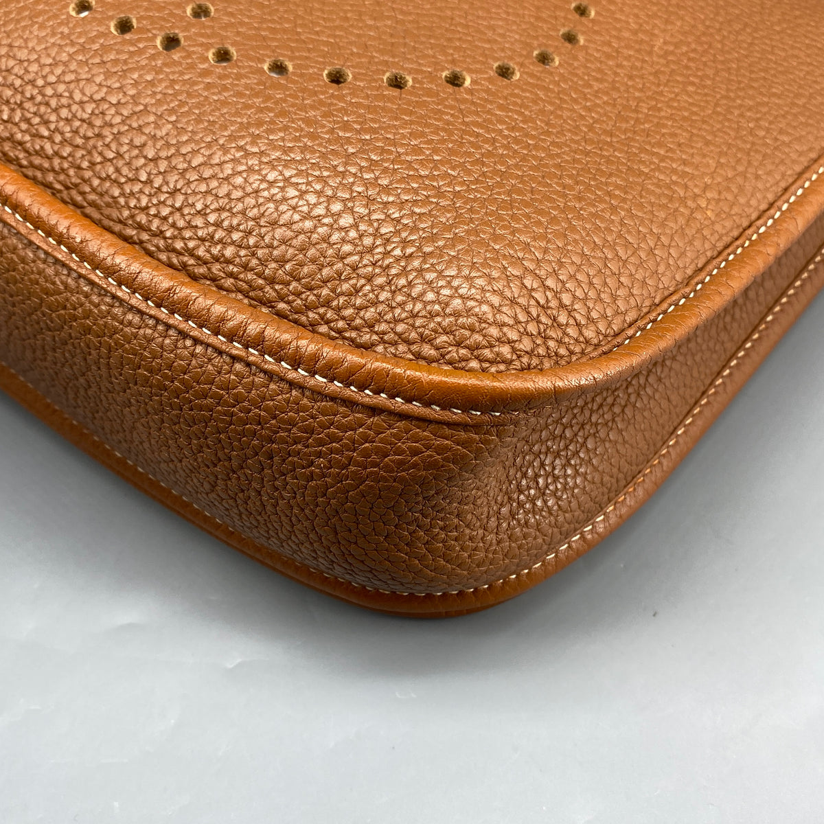 Hermes 2010 Evelyne 29 Shoulder Bag Gold
