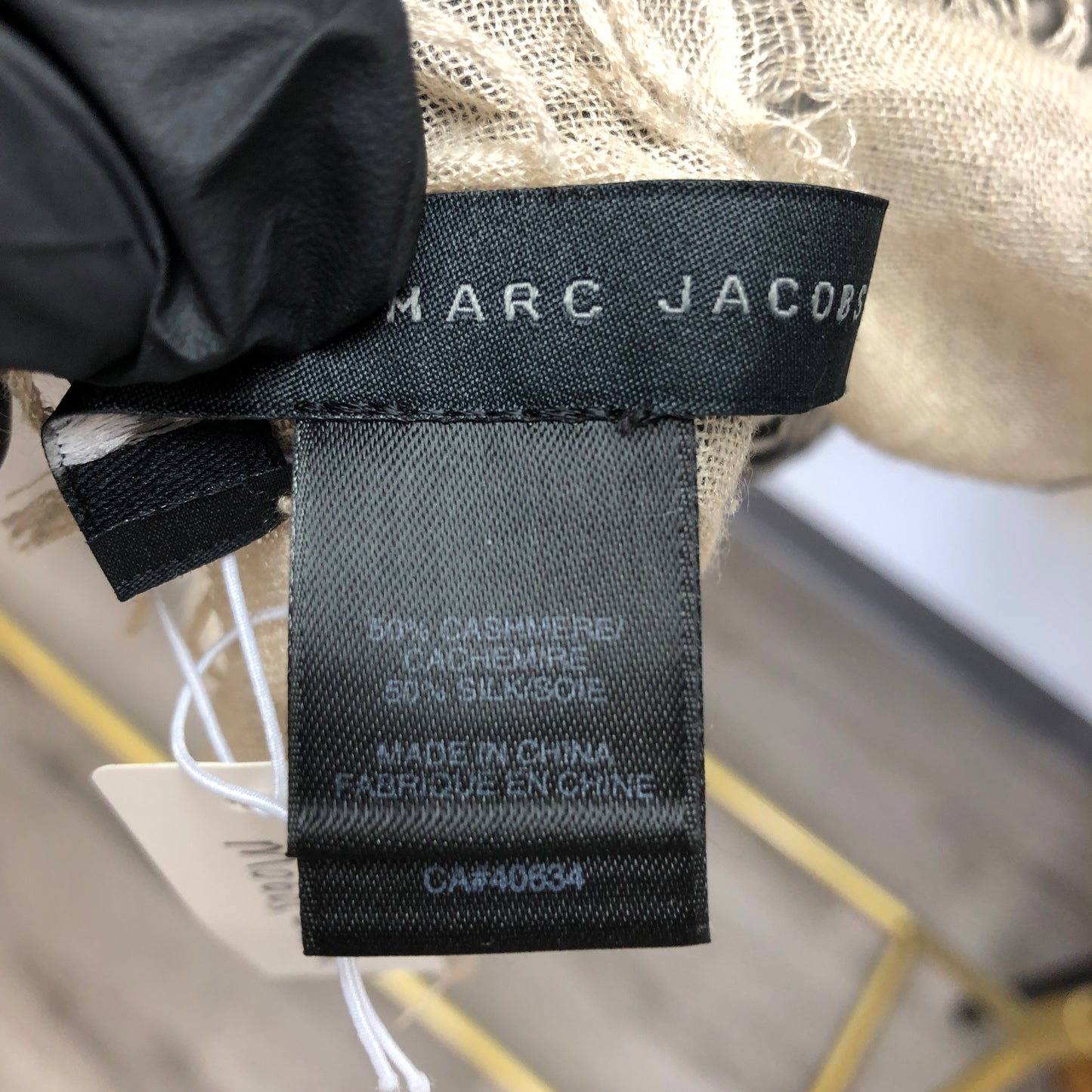 Marc by Marc Jacobs Lace Print Large Scarf 106*180cm Cream/Black
