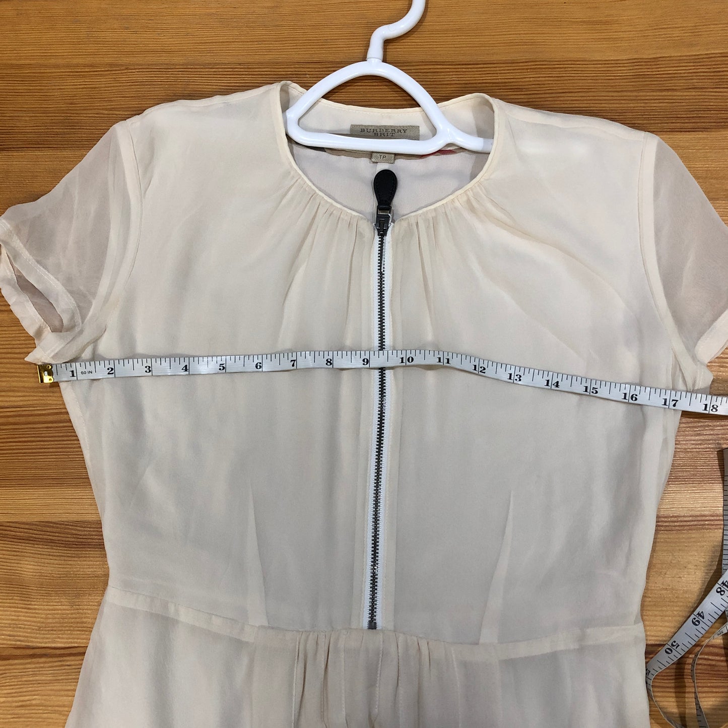 Burberry Beige V-Neck Short Sleeve Pleated Mini Dress Size XS