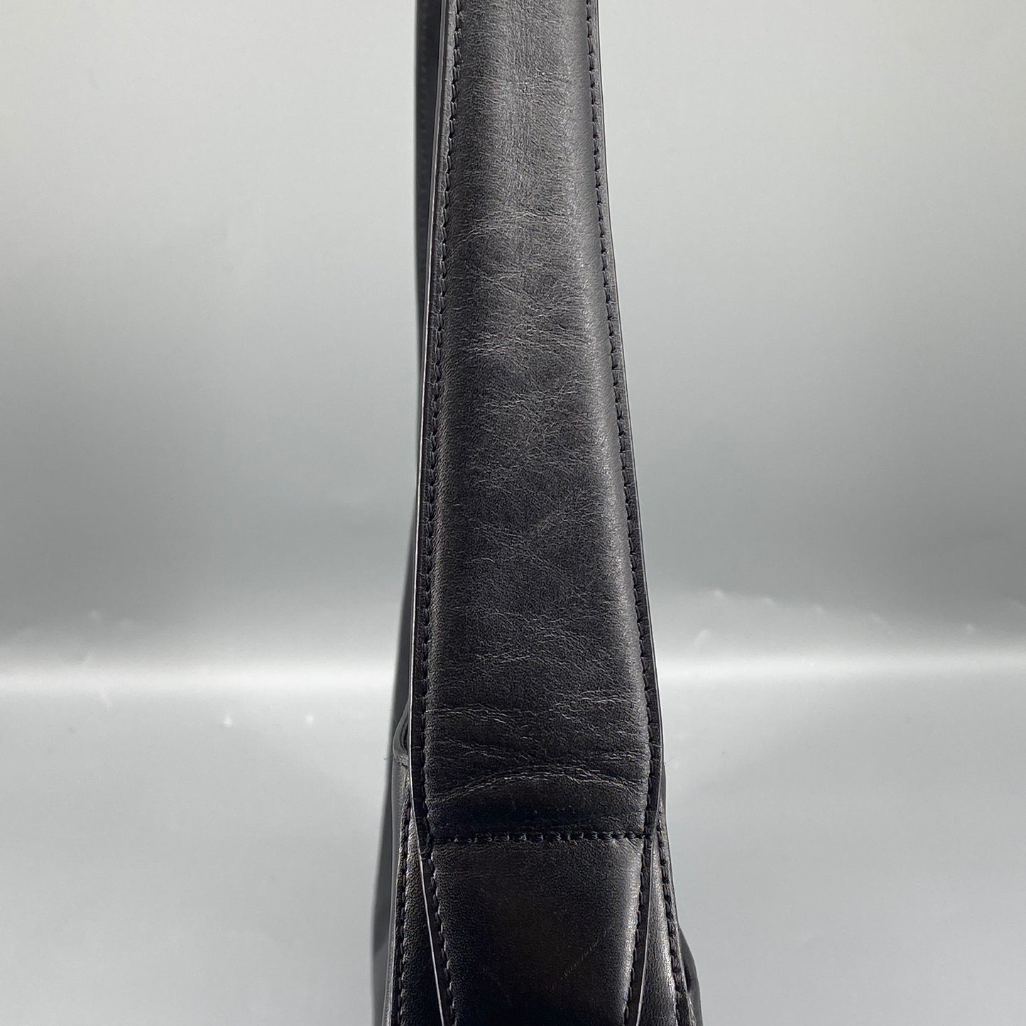 Giovanni Valentino Black Smooth Leather Logo Shoulder Bag