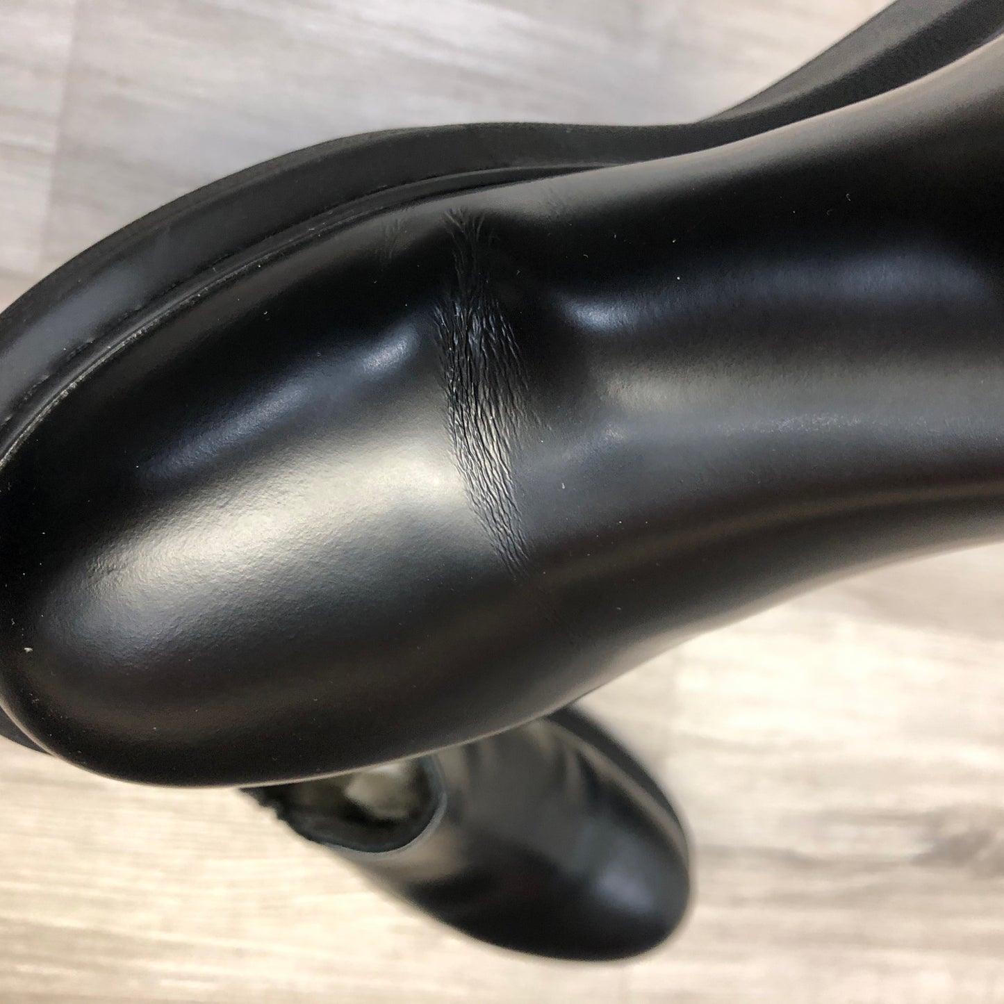 Alexander McQueen Women's Black Leather Chelsea Boots Size 35