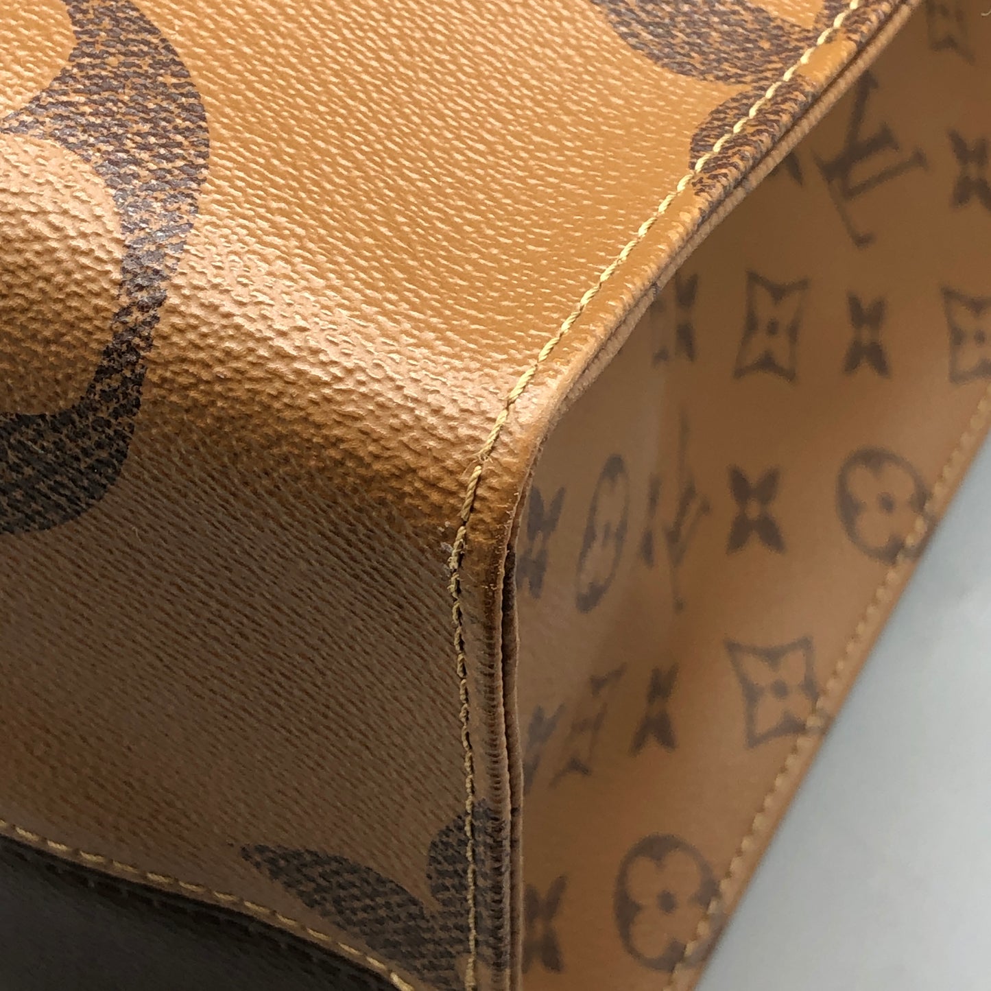 Louis Vuitton OnTheGo GM Tote Bag
