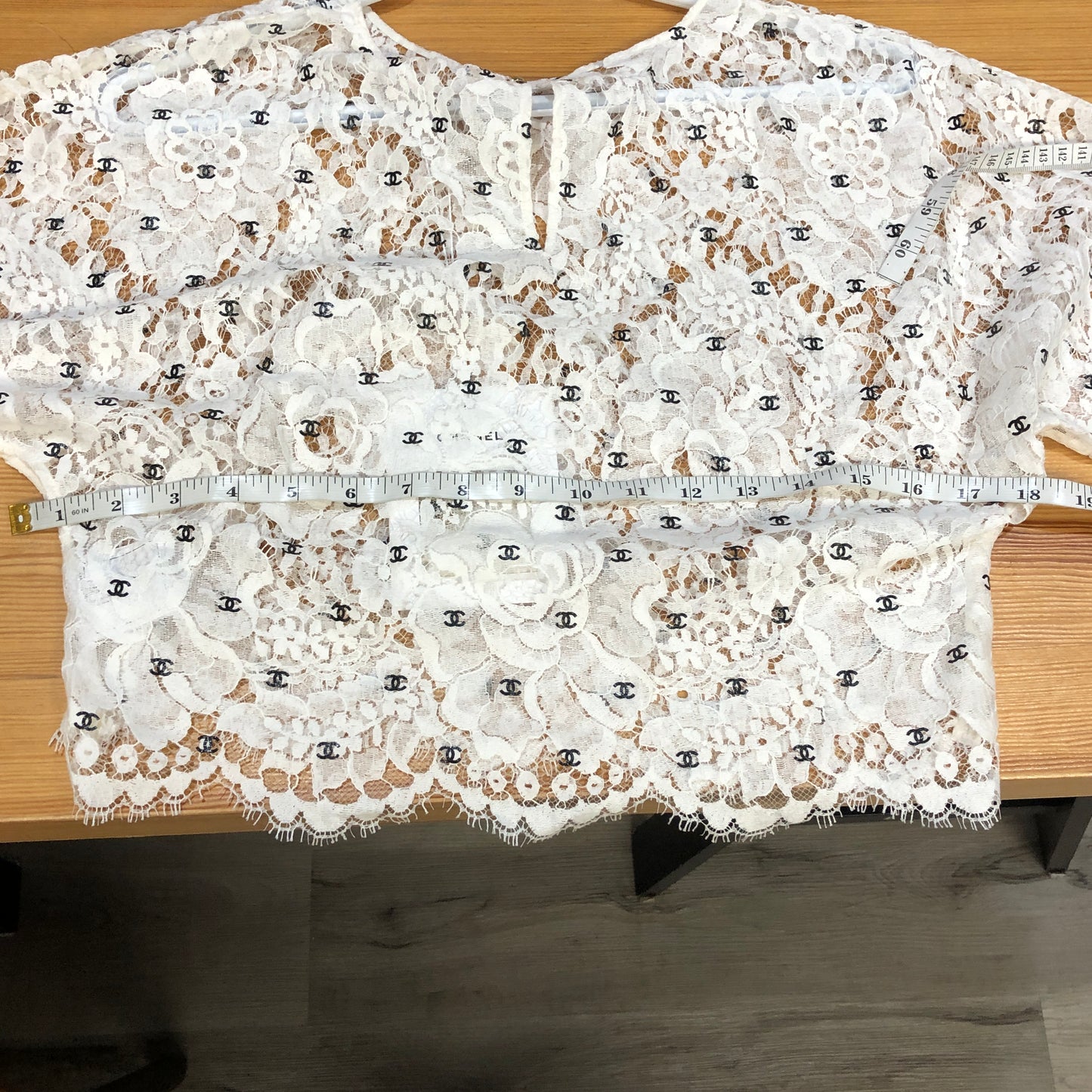 Chanel Lace CC Logo Cropped Long Sleeve Top Size 36 White & Black