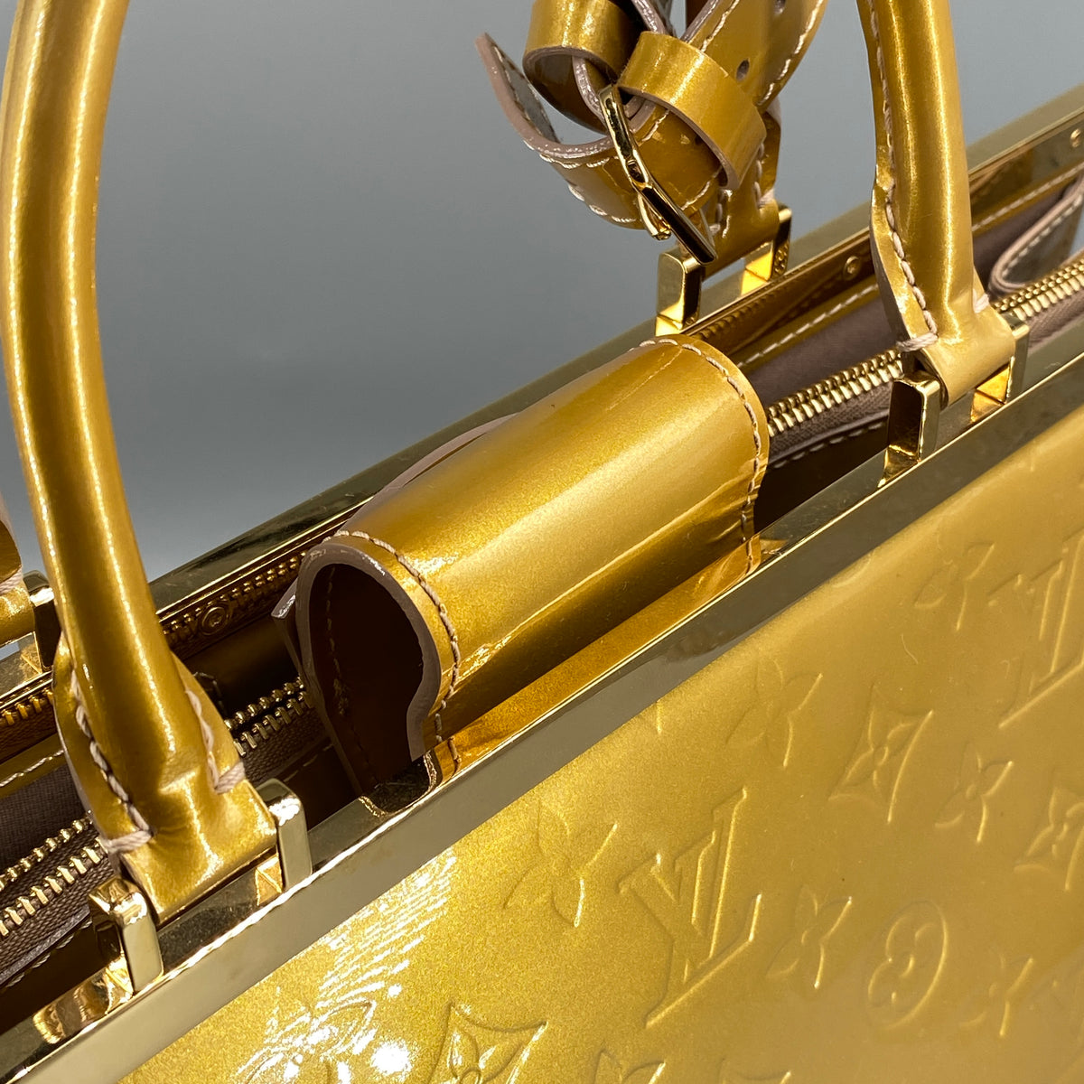 Louis Vuitton Monogram Vernis Deesse Gold Handbag