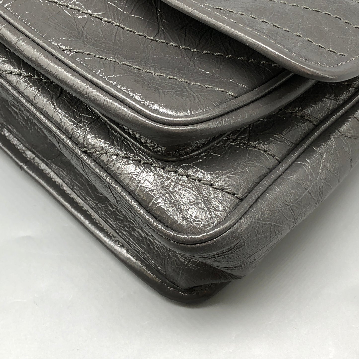 Saint Laurent Niki Medium Shoulder Bag Grey