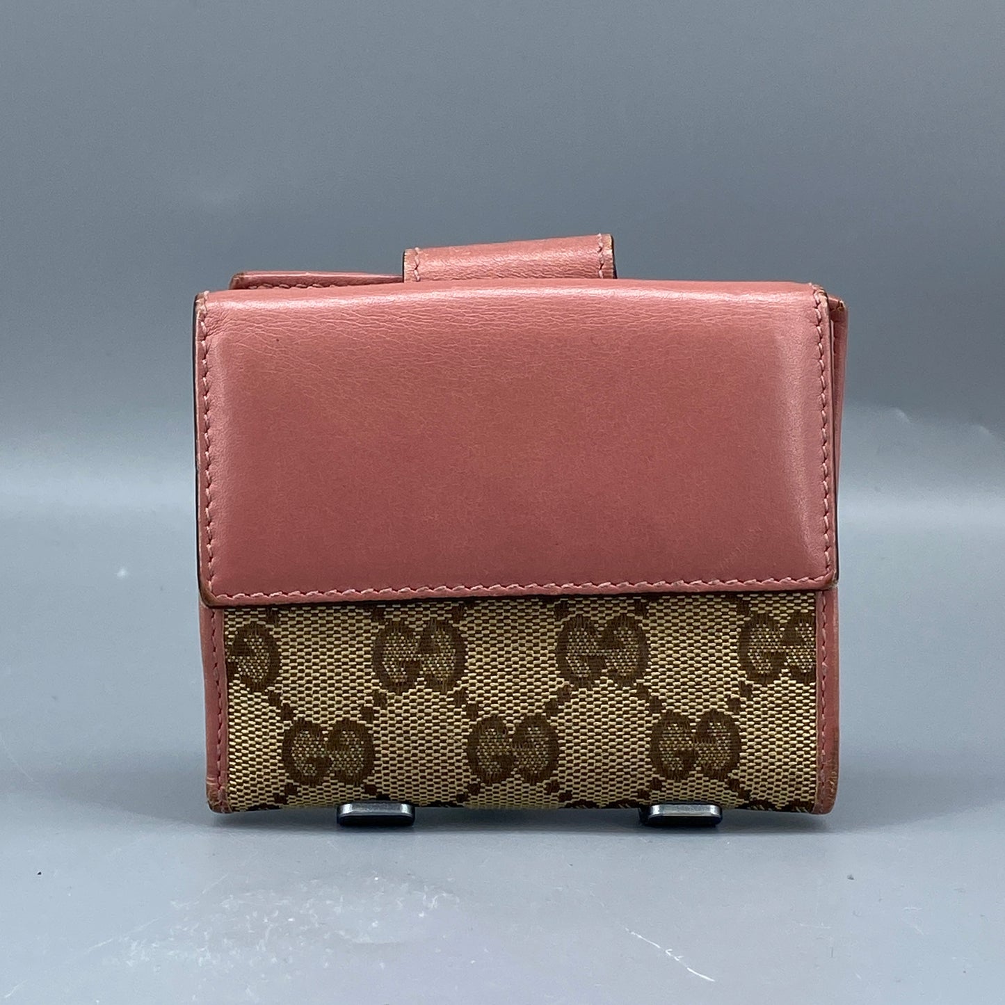 Gucci Beige GG Supreme Pink Leather Heart Snap Short Wallet